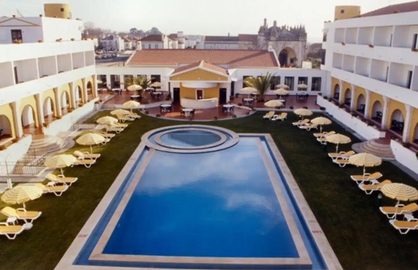 Hotel Dom Fernando Pool