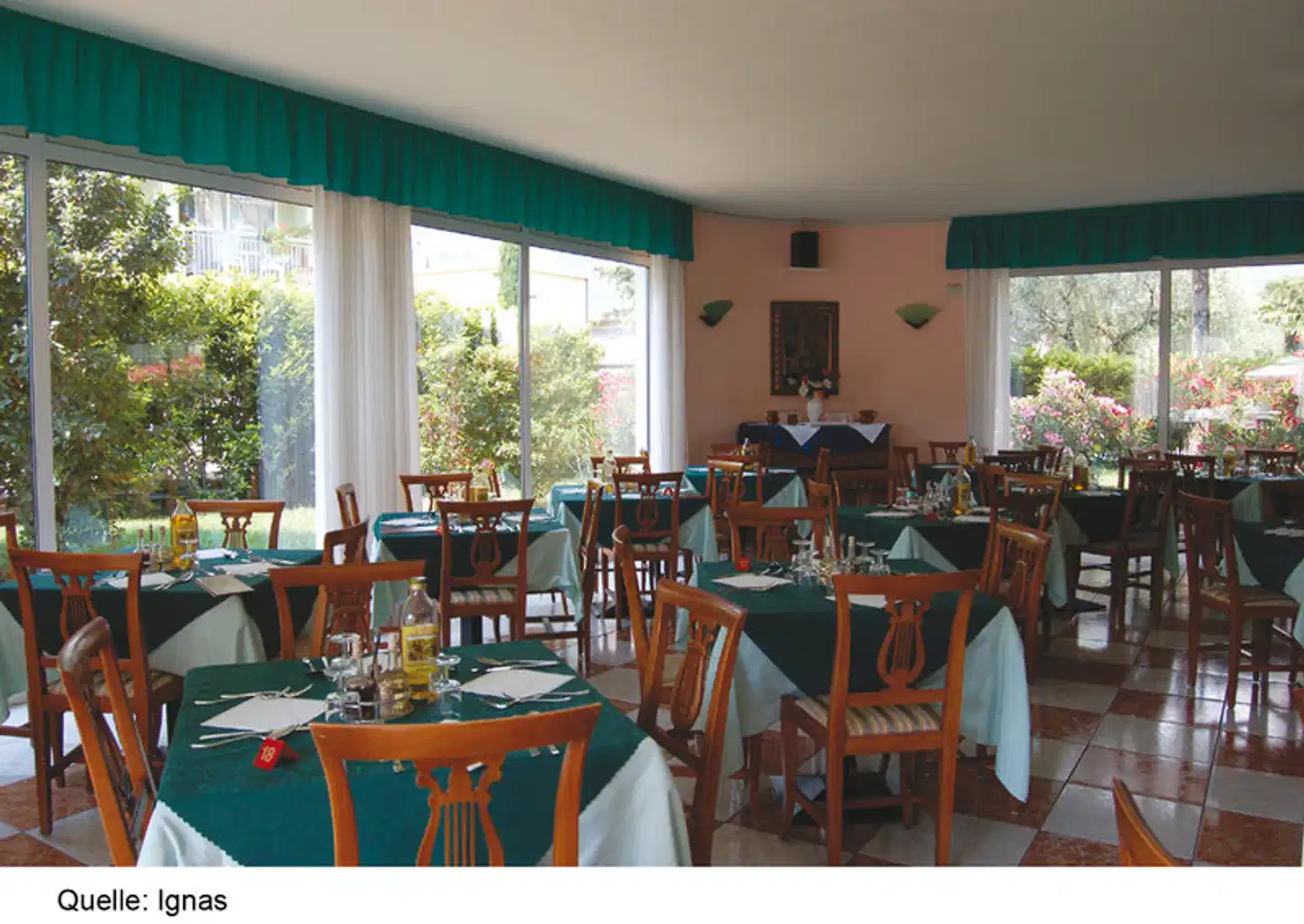Royal Restaurant