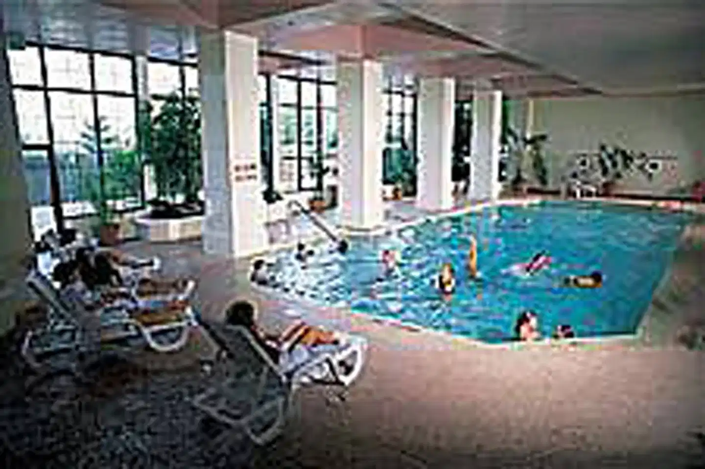 Embassy Suites Charlotte Pool