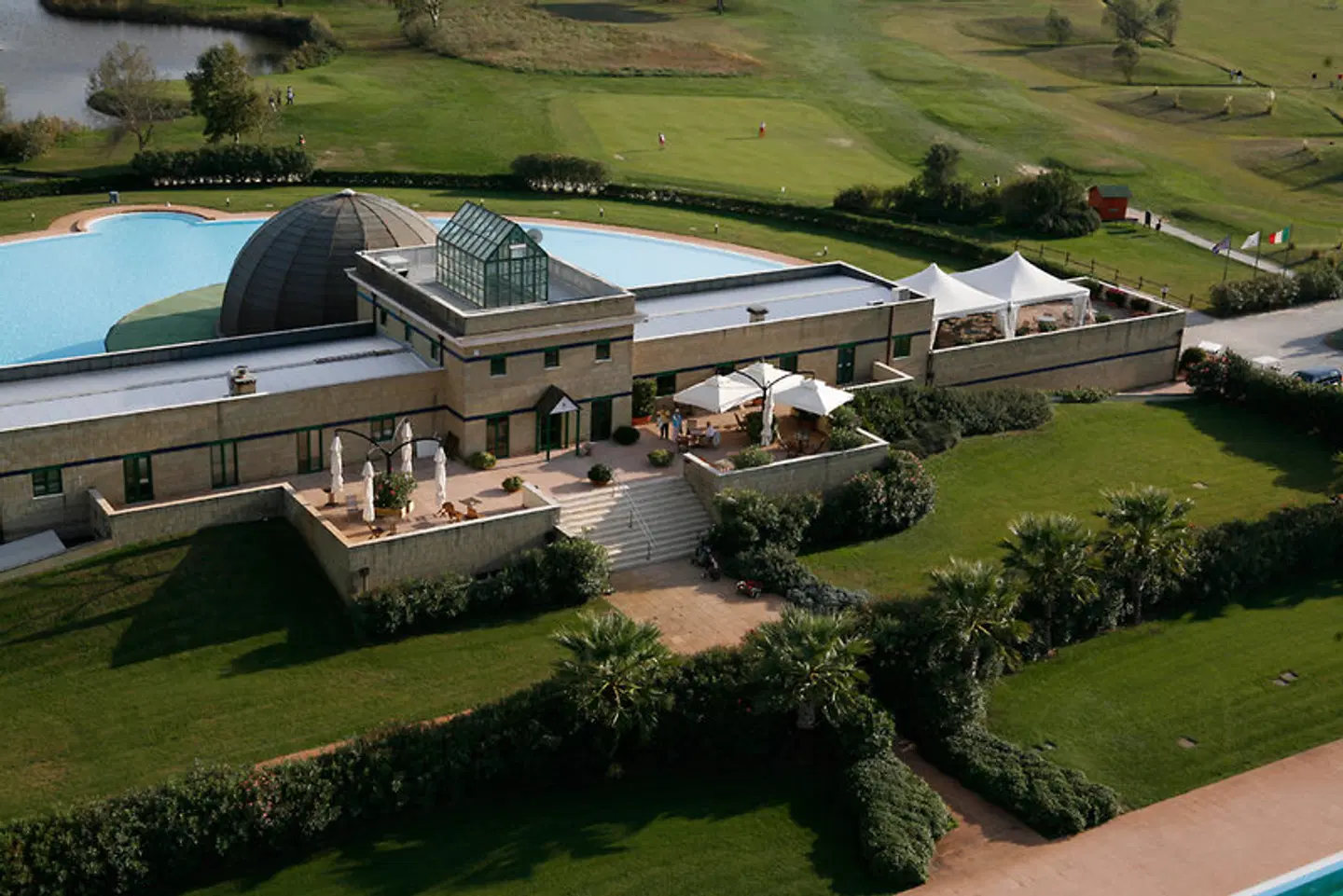 Cosmopolitan Golf & Beach Resort Aussenansicht