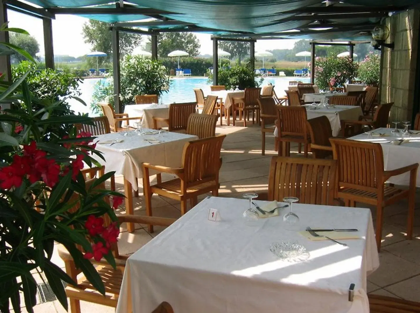Cosmopolitan Golf & Beach Resort Restaurant