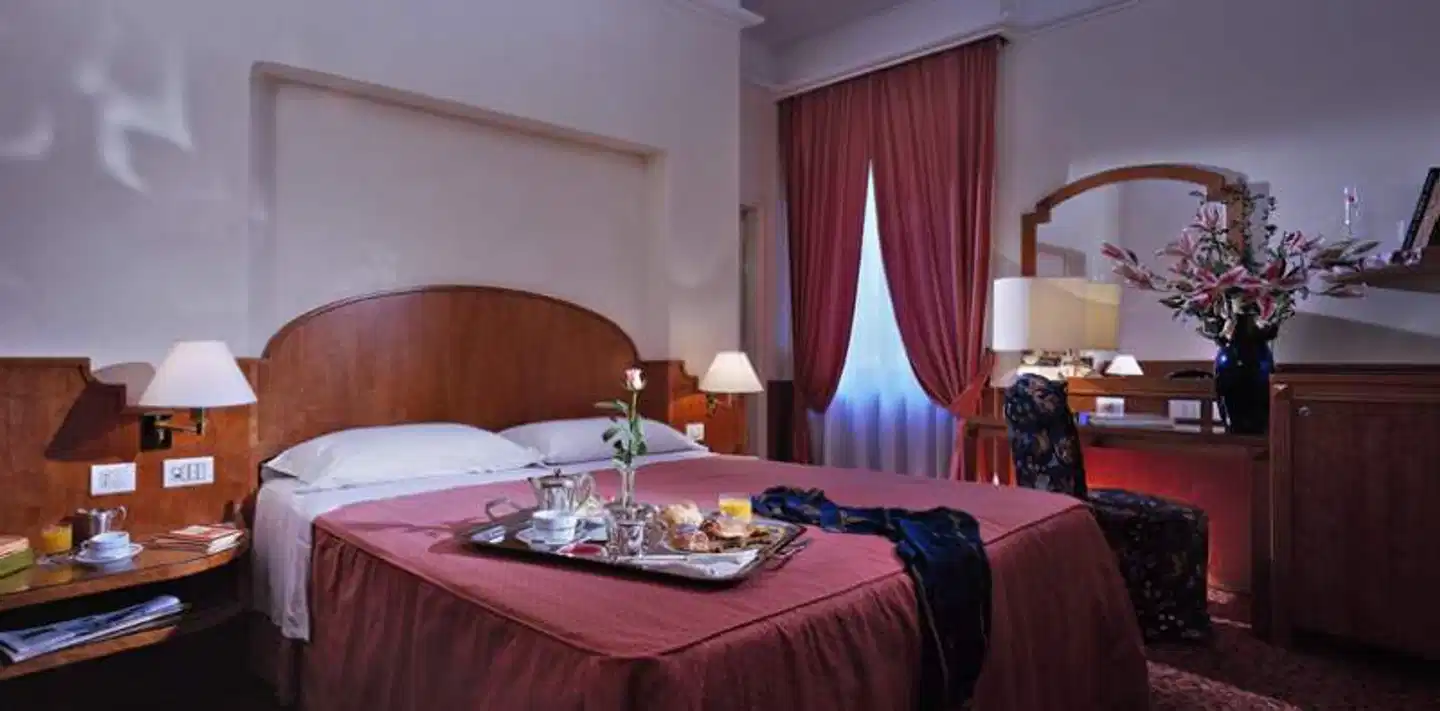 Hotel Mondial Roma Wohnbeispiel