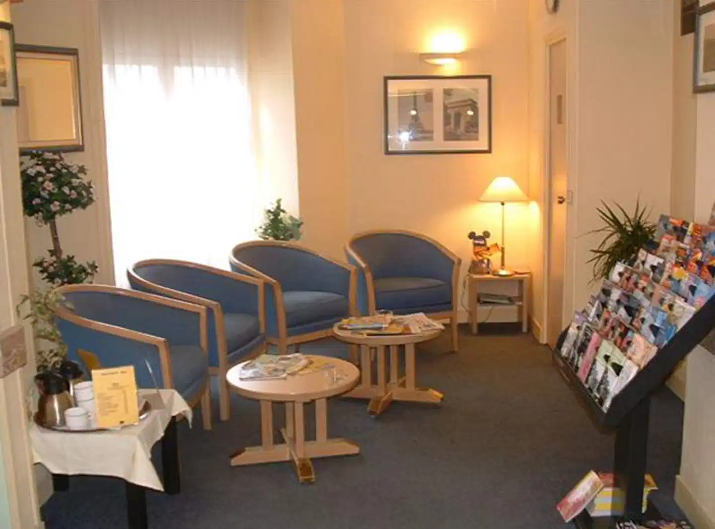 Comfort Hotel Nation Pere Lachaise Paris 11 Lobby