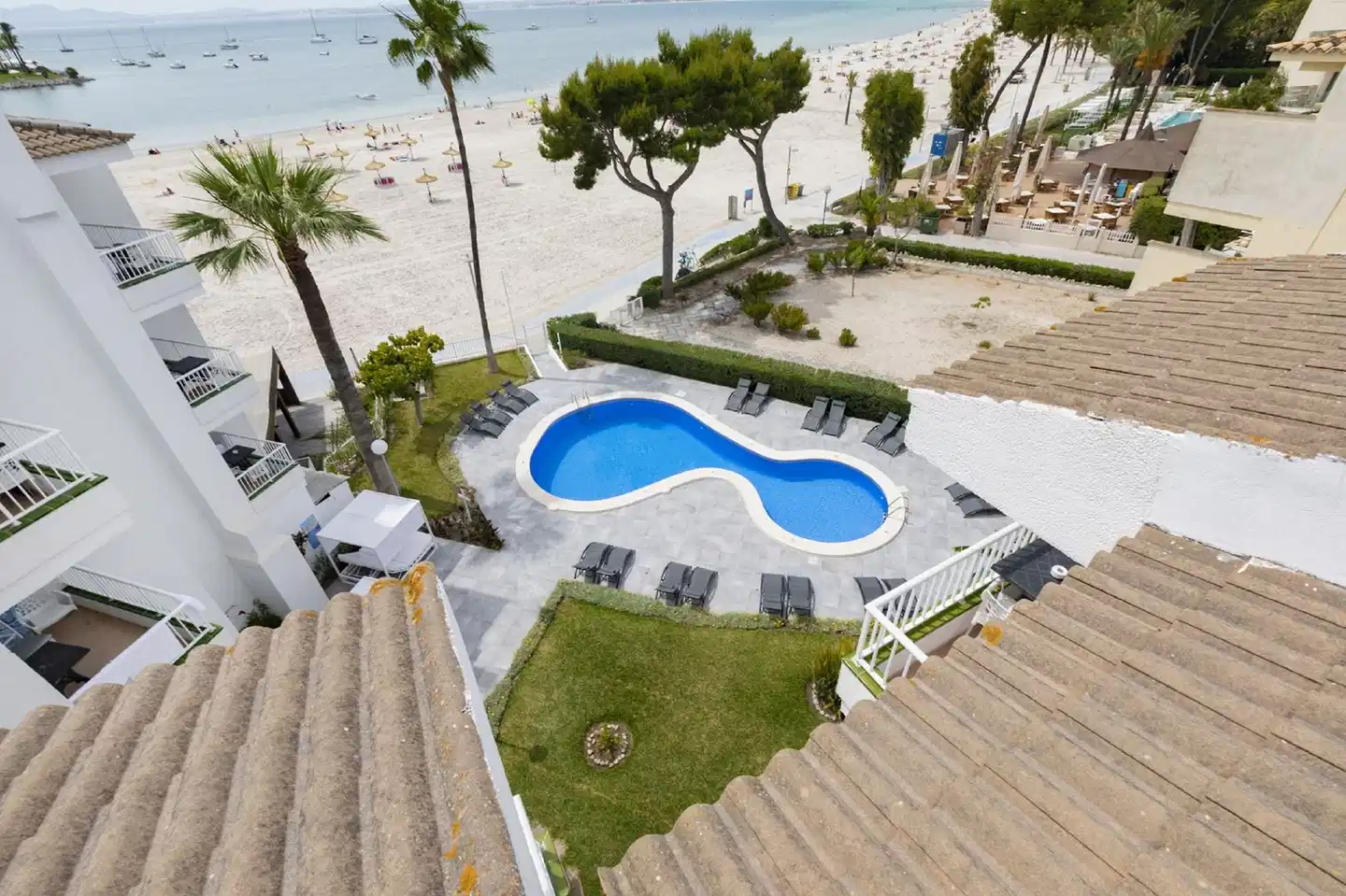 Sand Beach Pool