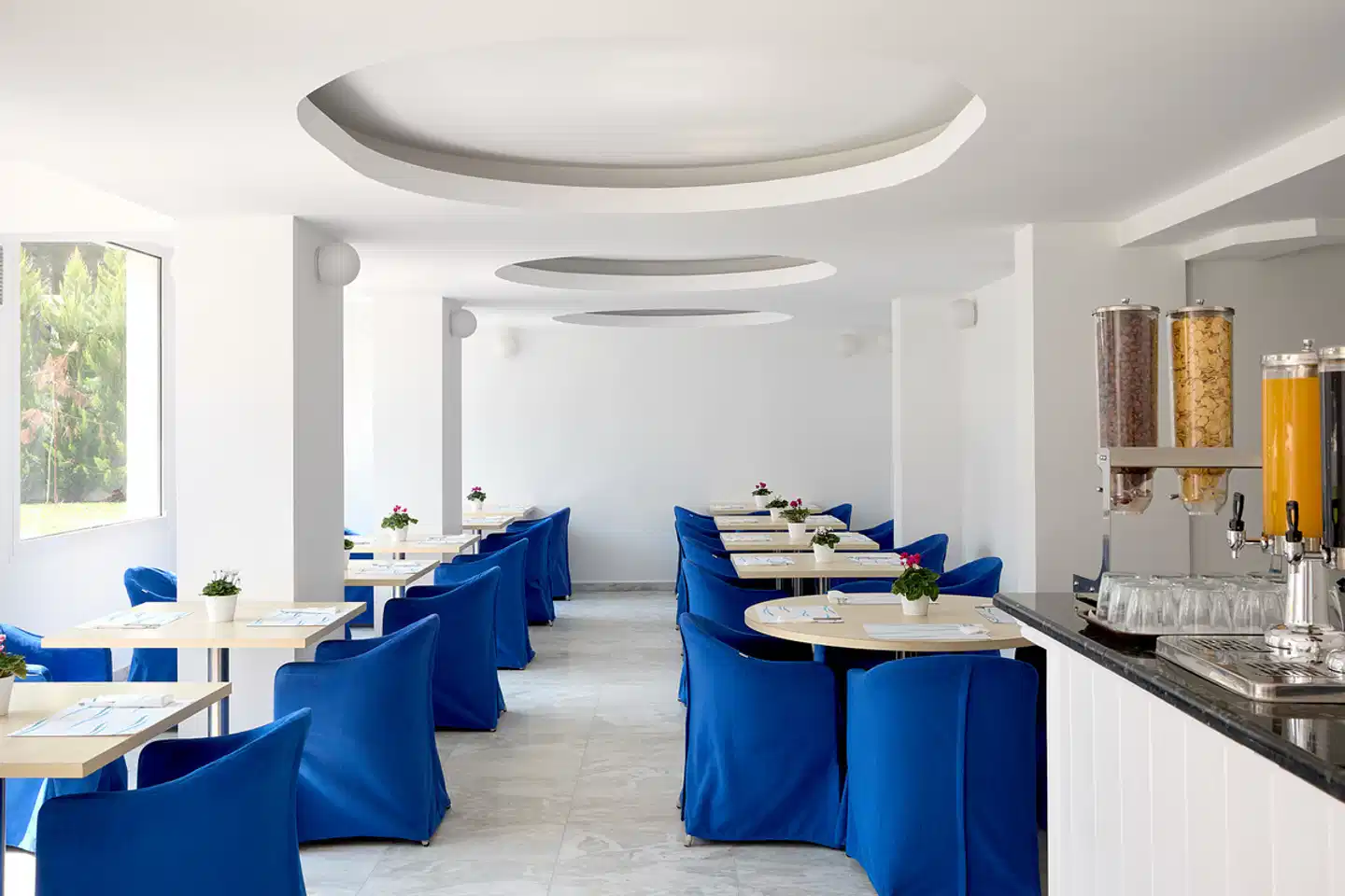 Kazaviti Hotel Restaurant