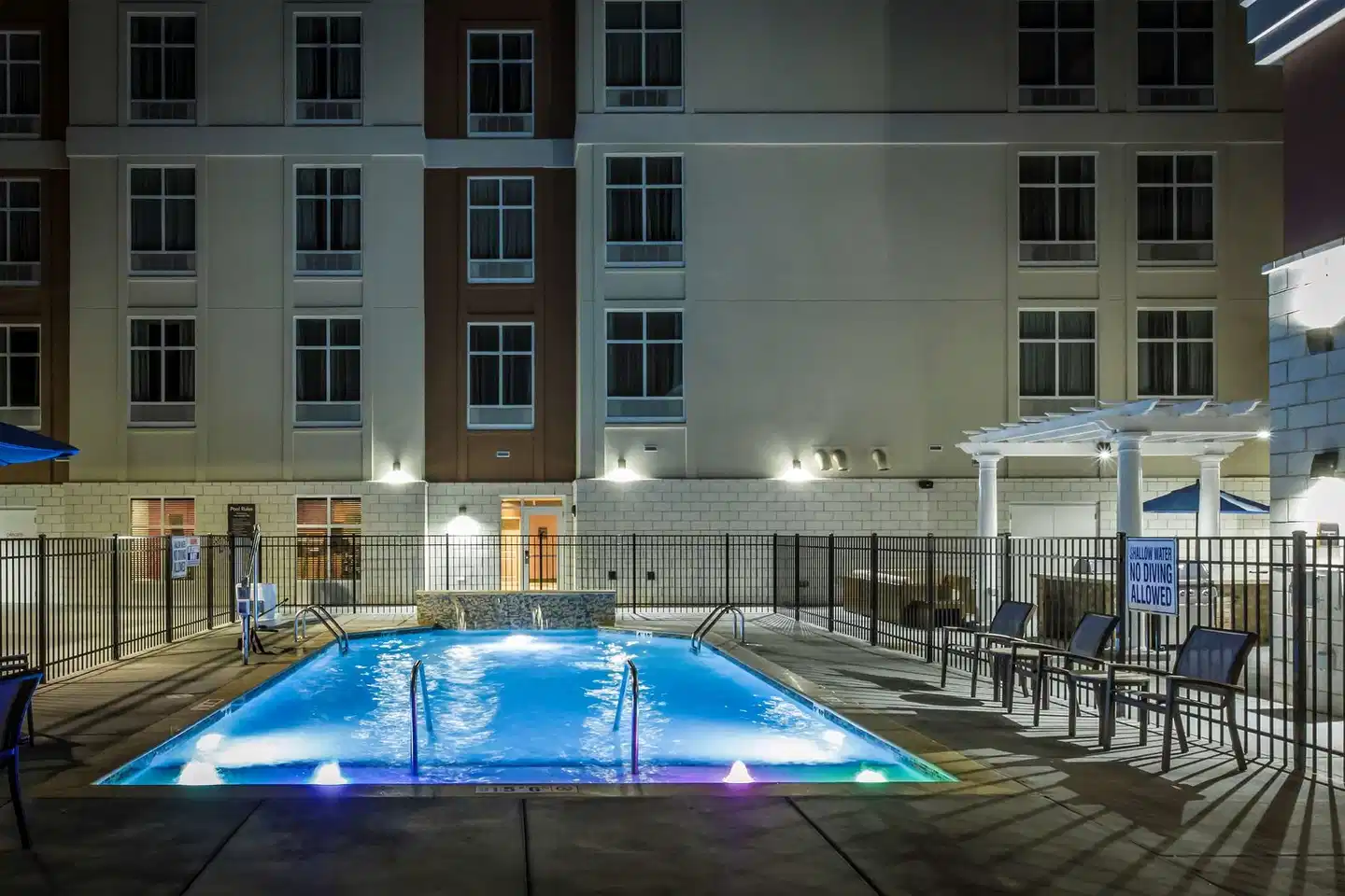 Homewood Suites by Hilton Charlotte Ballantyne Area Pool