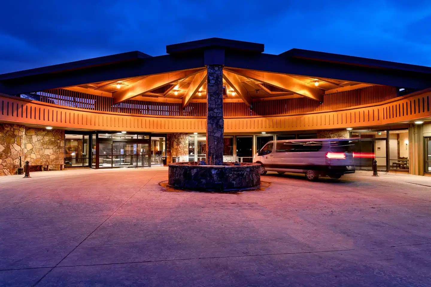 Edgewater Missoula Tapestry Collection by Hilton Aussenansicht