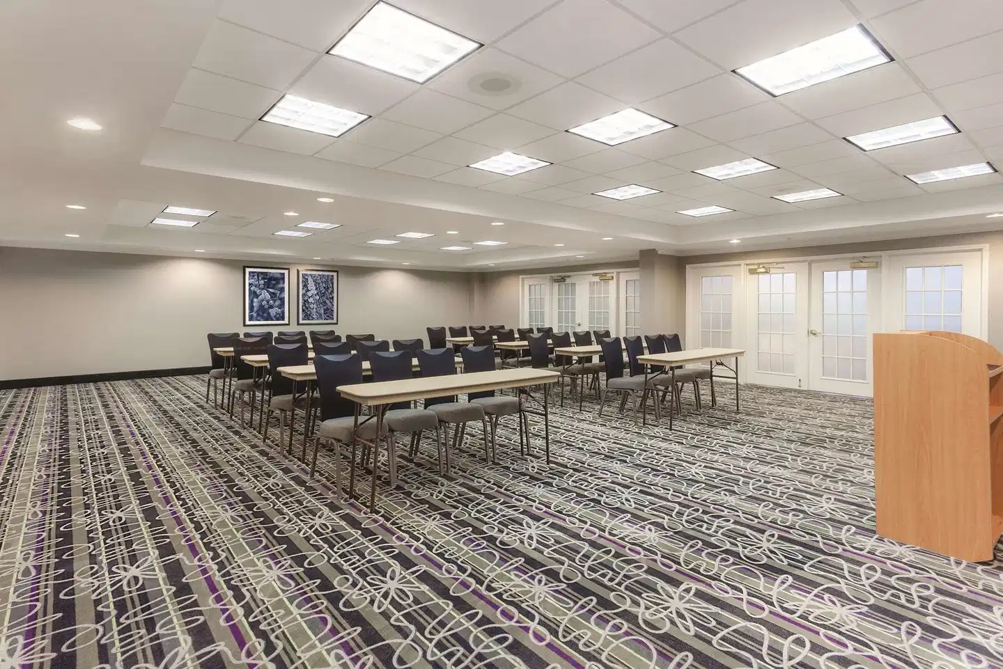 La Quinta Inn & Suites by Wyndham Univ Area Chapel Hill Konferenz