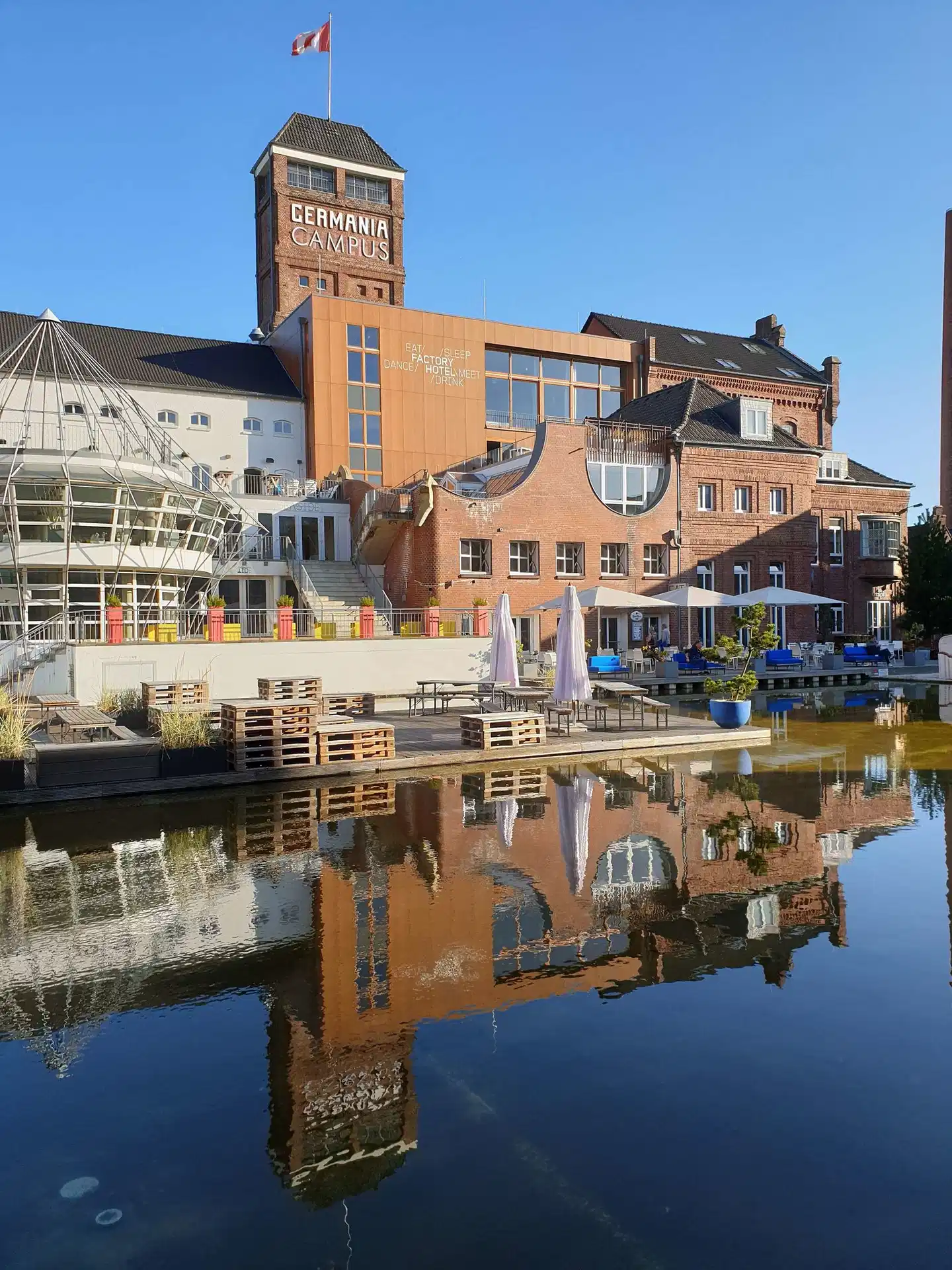 Factory Aussenansicht