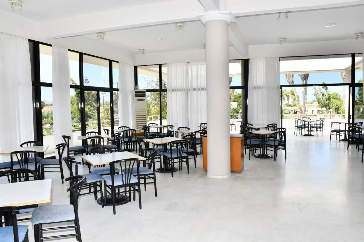 CAVO MEDITERRANEO HOTEL Restaurant