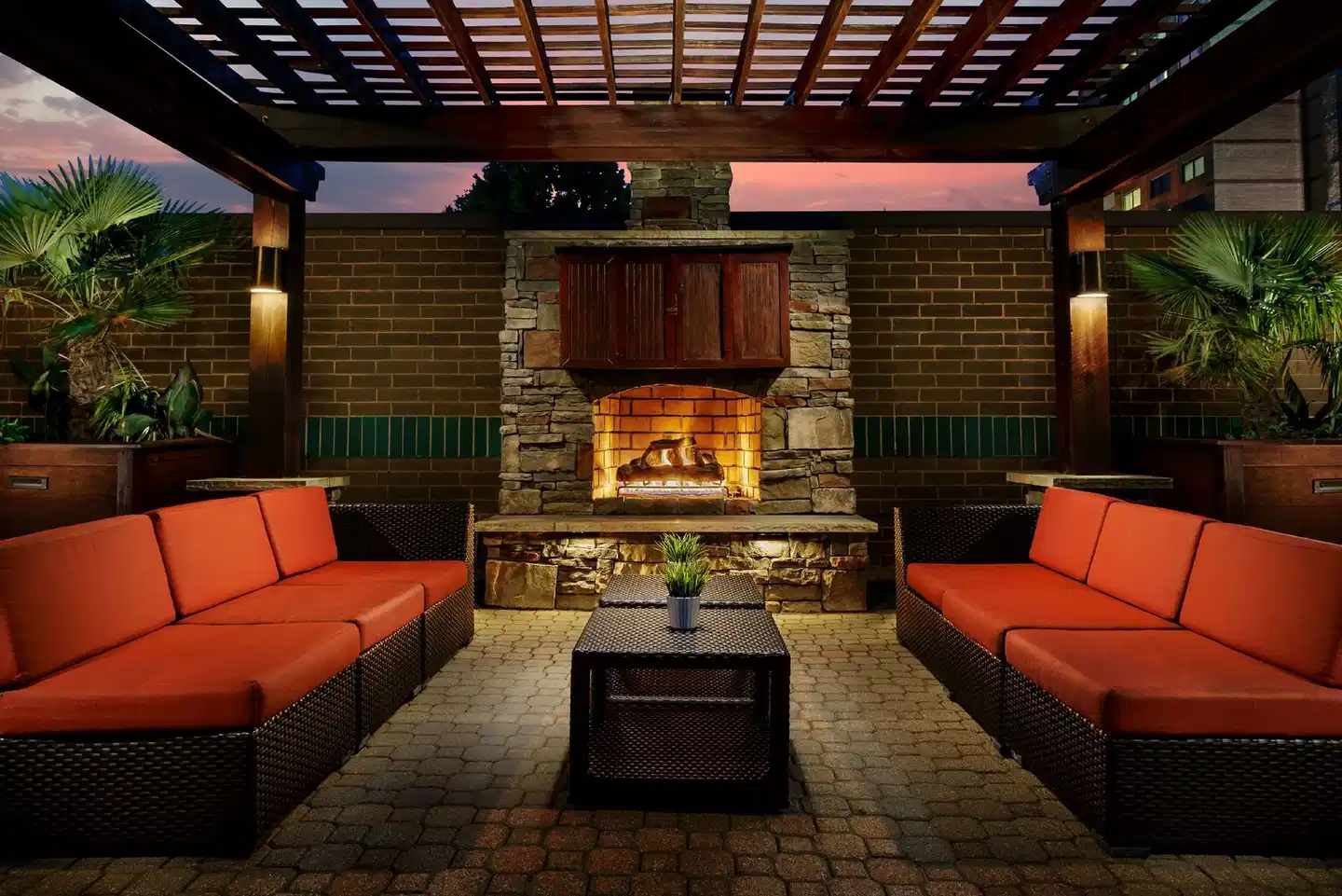 Hilton Charlotte University Place Lobby