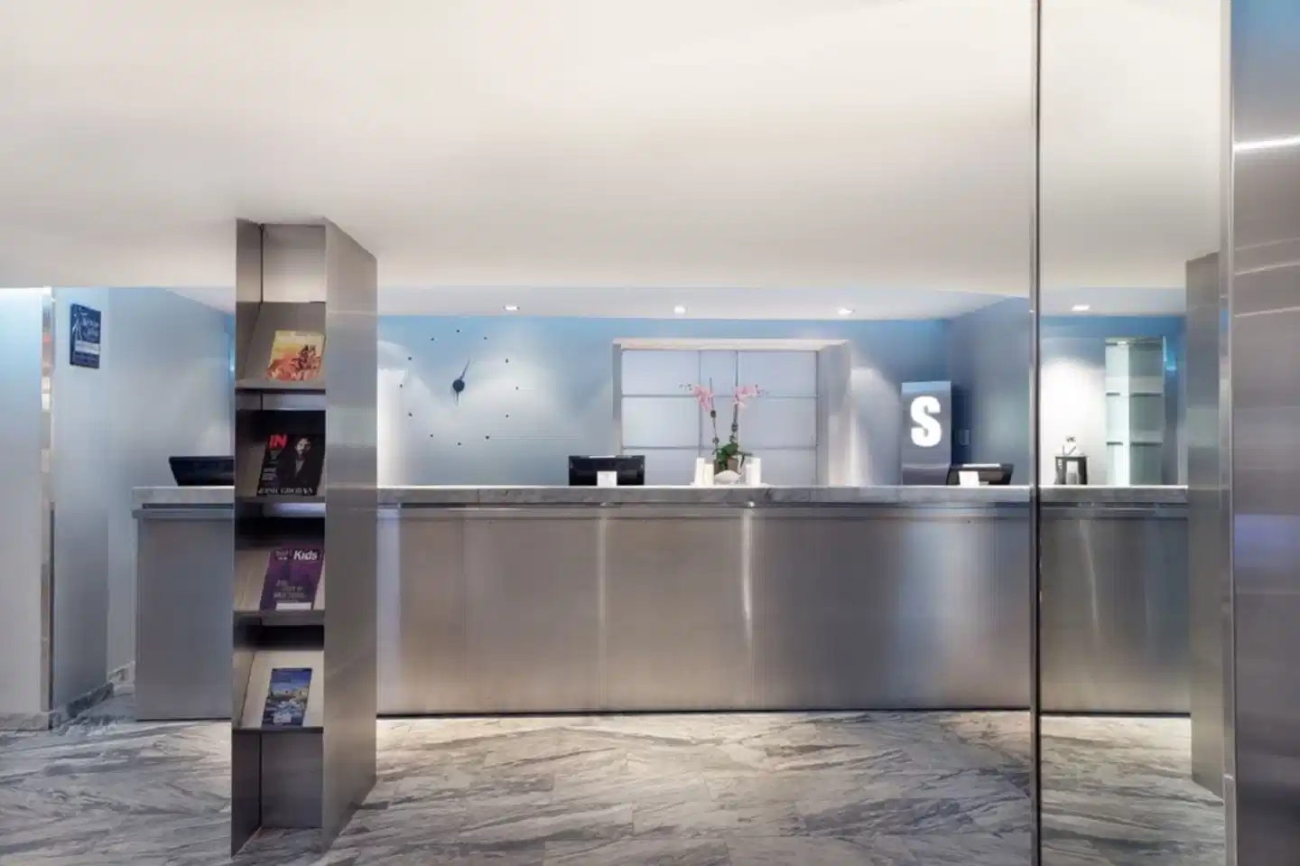 Shoreham Hotel Lobby