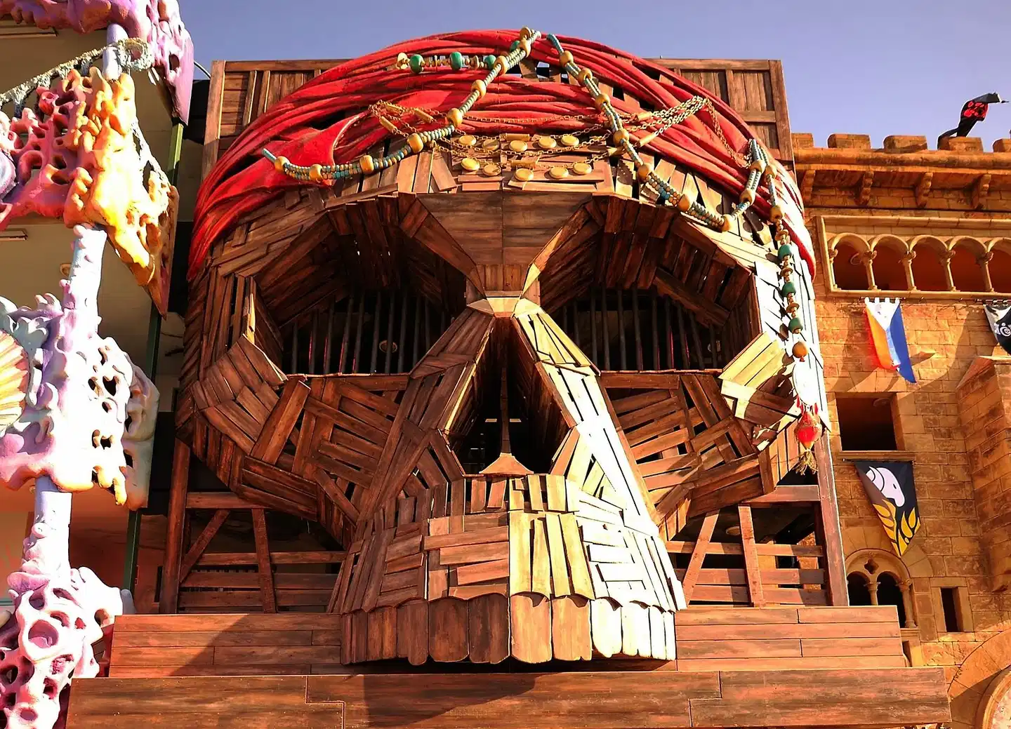 Pirates Village Apartments Aussenansicht