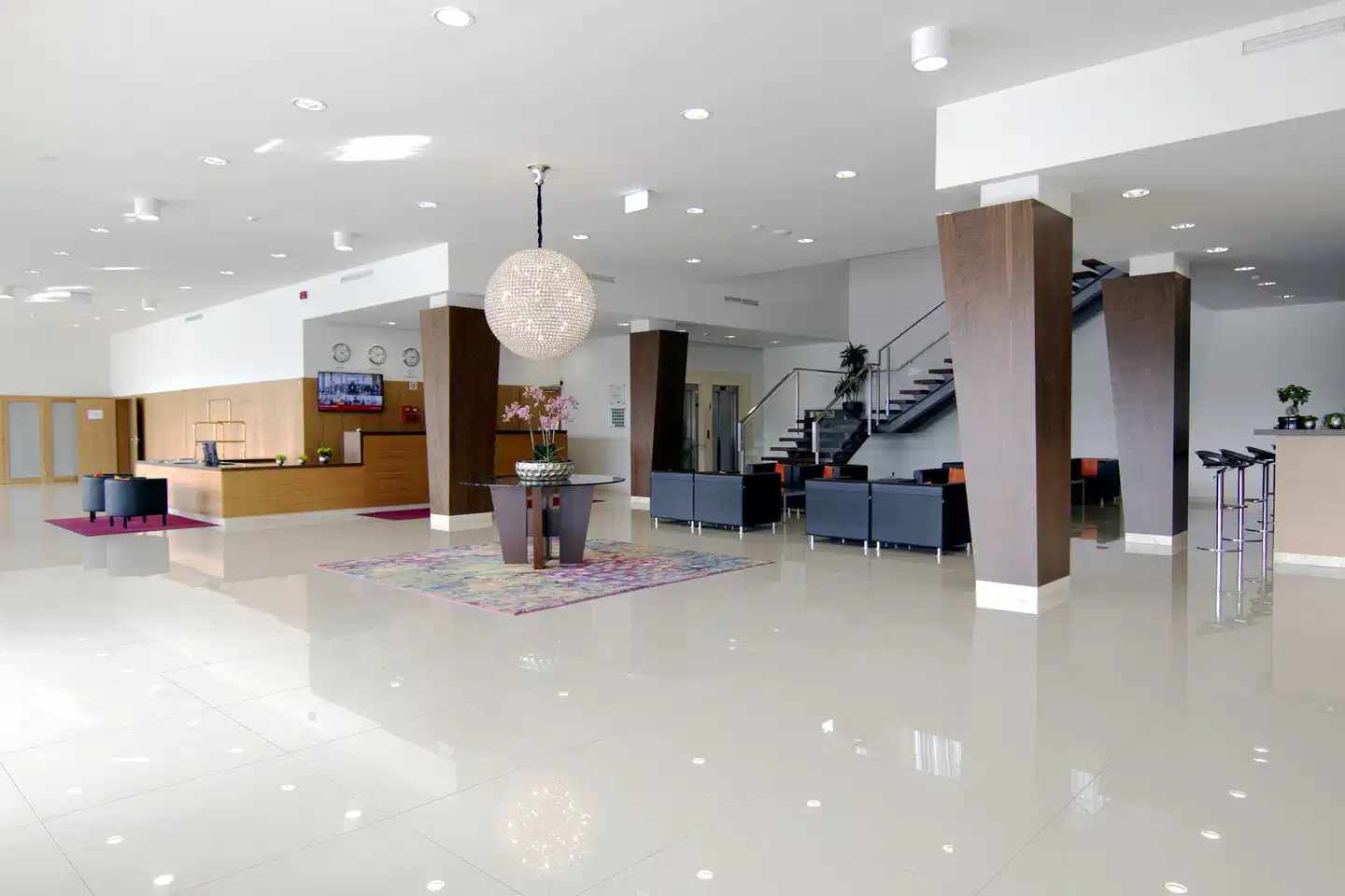 Luna Arcos Hotel Lobby