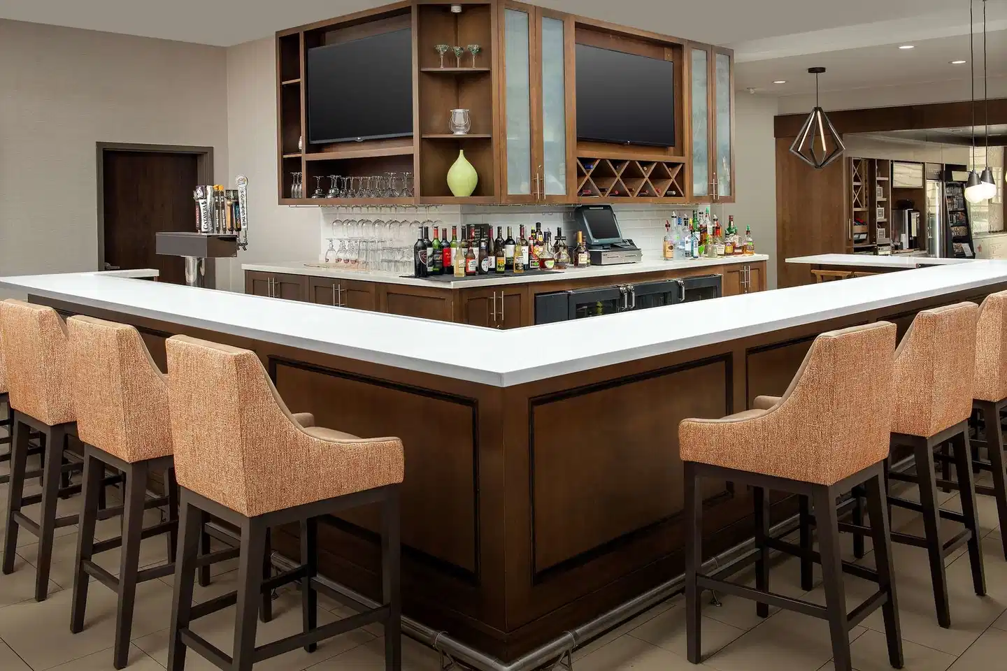 Hilton Garden Inn Charlotte Airport Bar