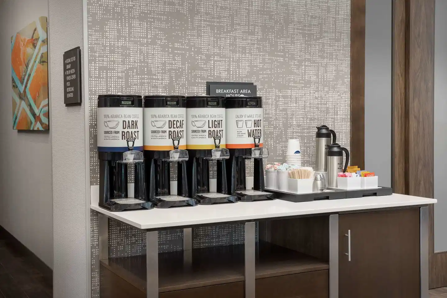 Hampton Inn & Suites Charlotte Airport Lake Pointe Restaurant