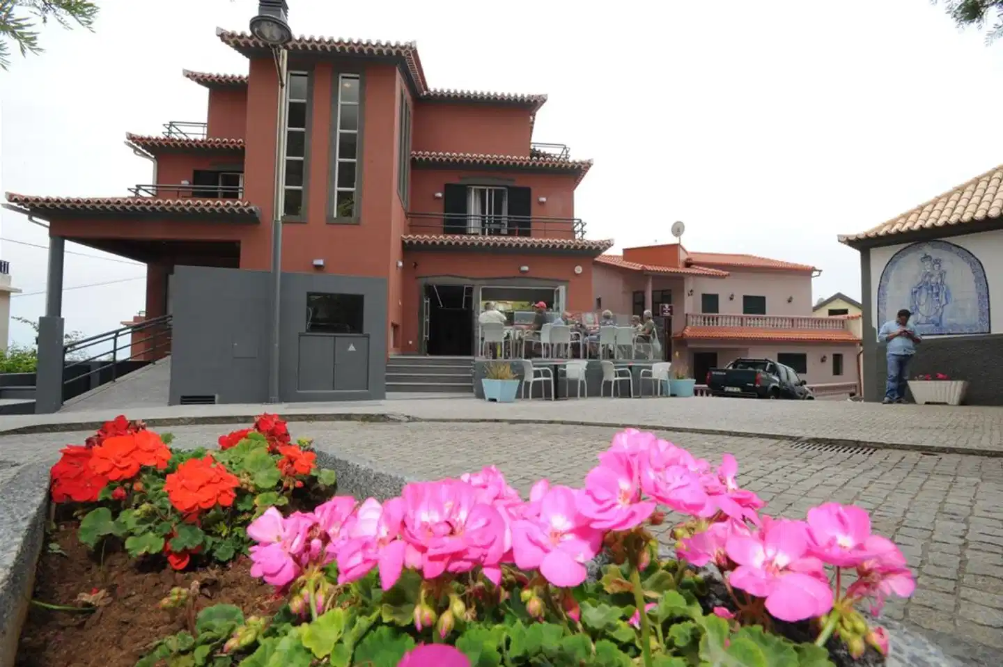 Tar mar Place Aussenansicht