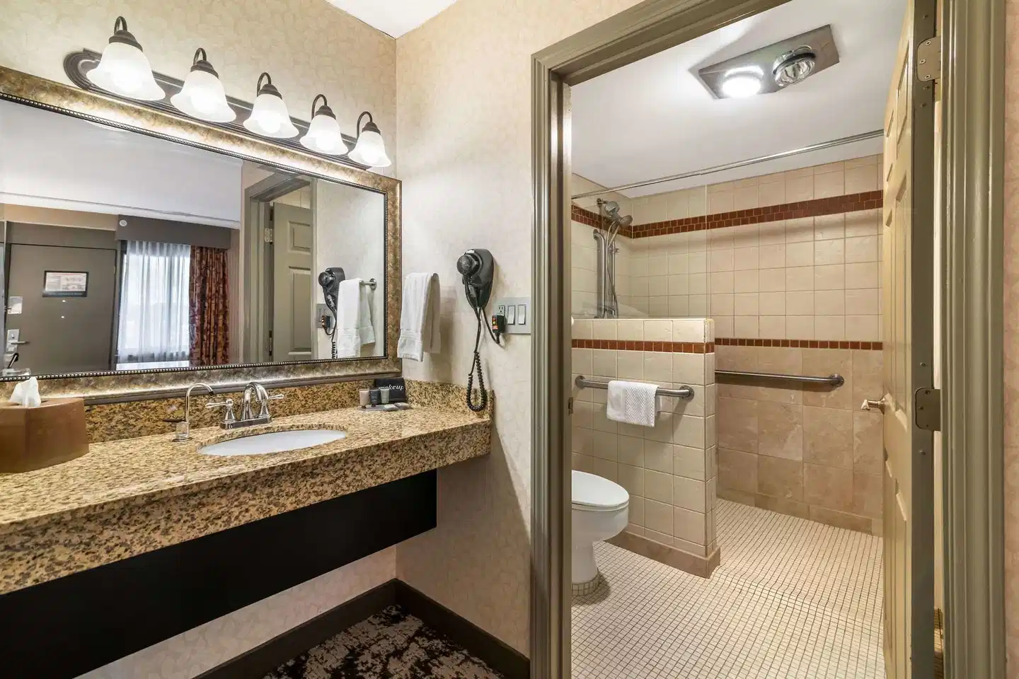 Maine Evergreen Hotel, Ascend Hotel Collection