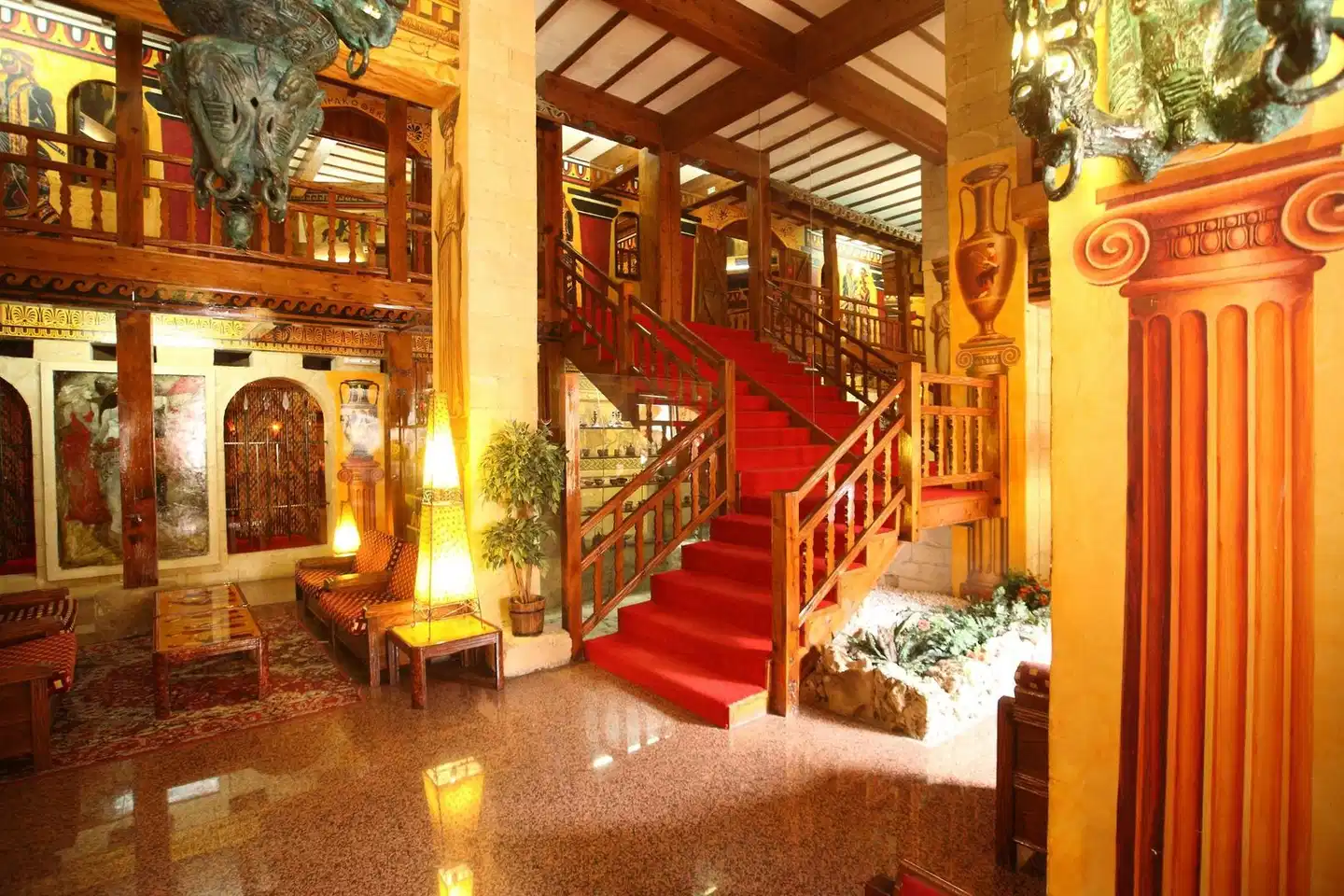 Roman Boutique Hotel Lobby