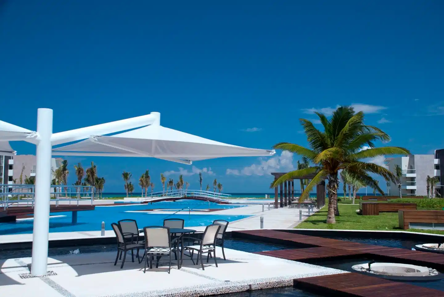 MareAzul Family Beach Condohotel Pool