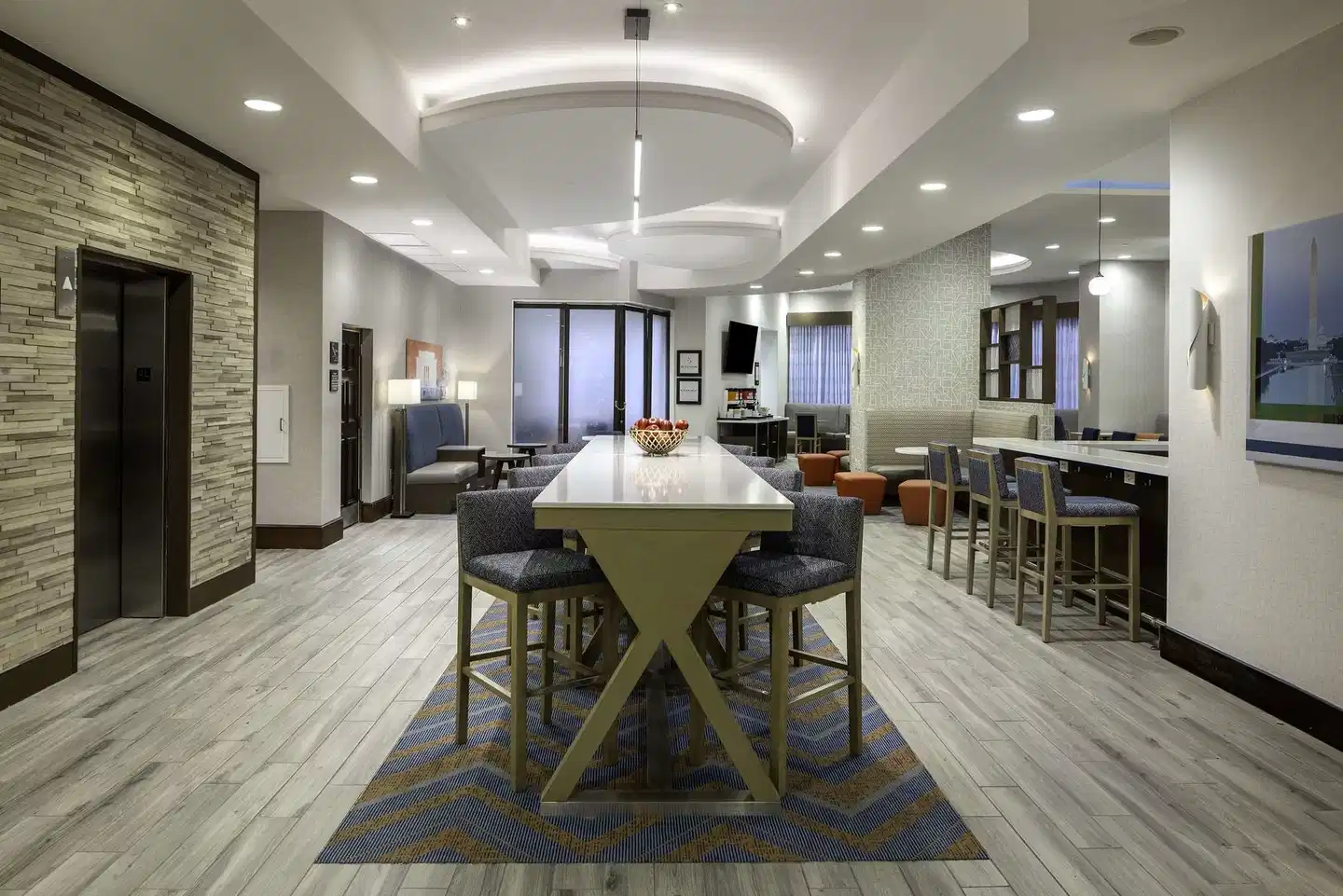 Hampton Inn Washington-Downtown-Convention Center Bar