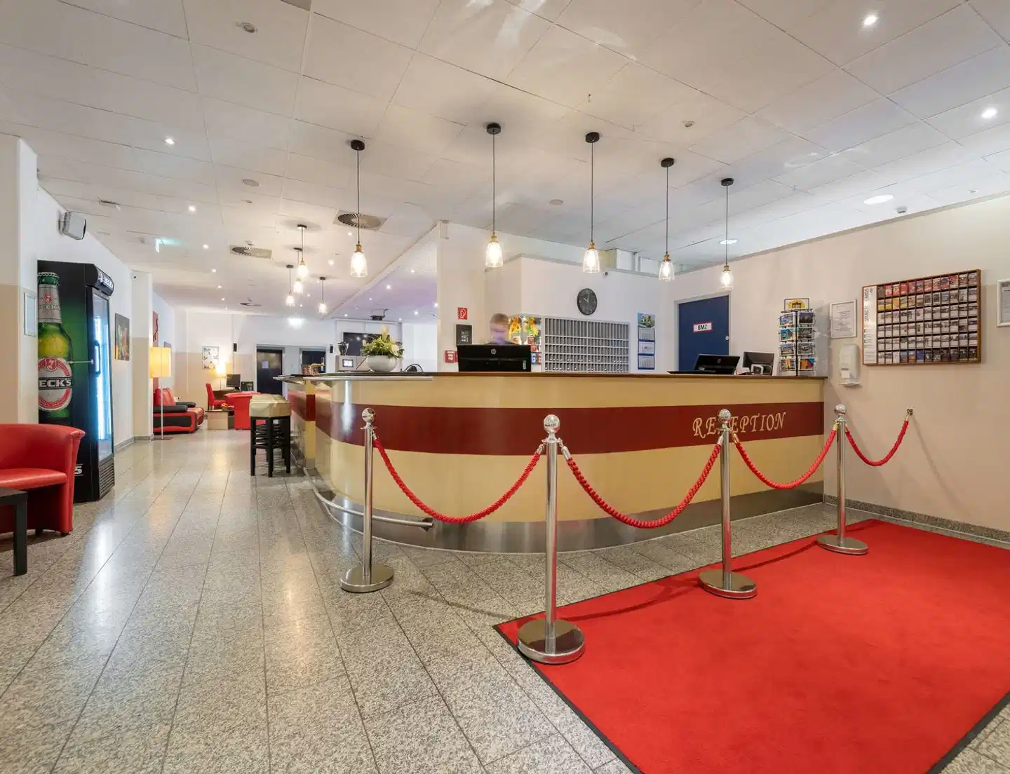 AZIMUT Berlin City South Bar