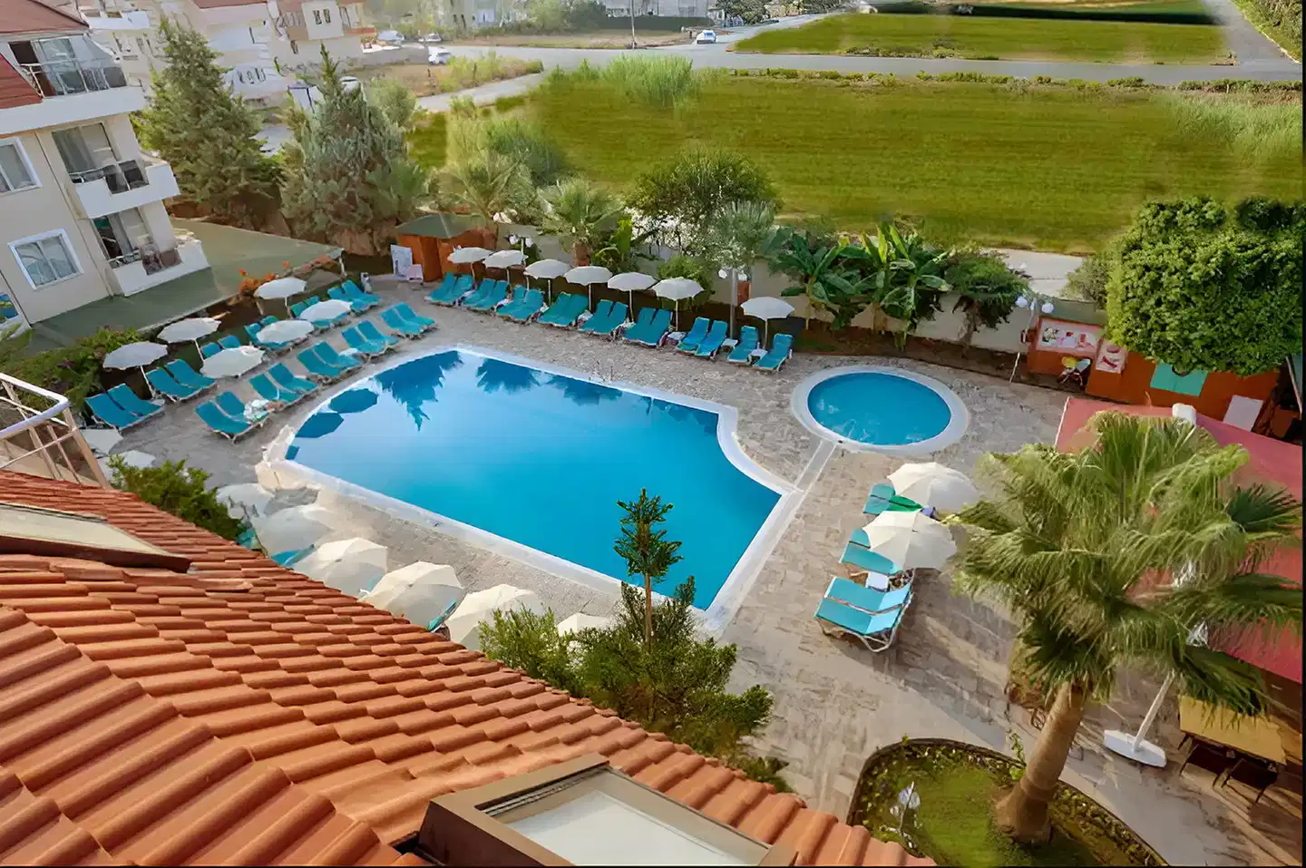 Akalia Suite Hotel & Spa Pool