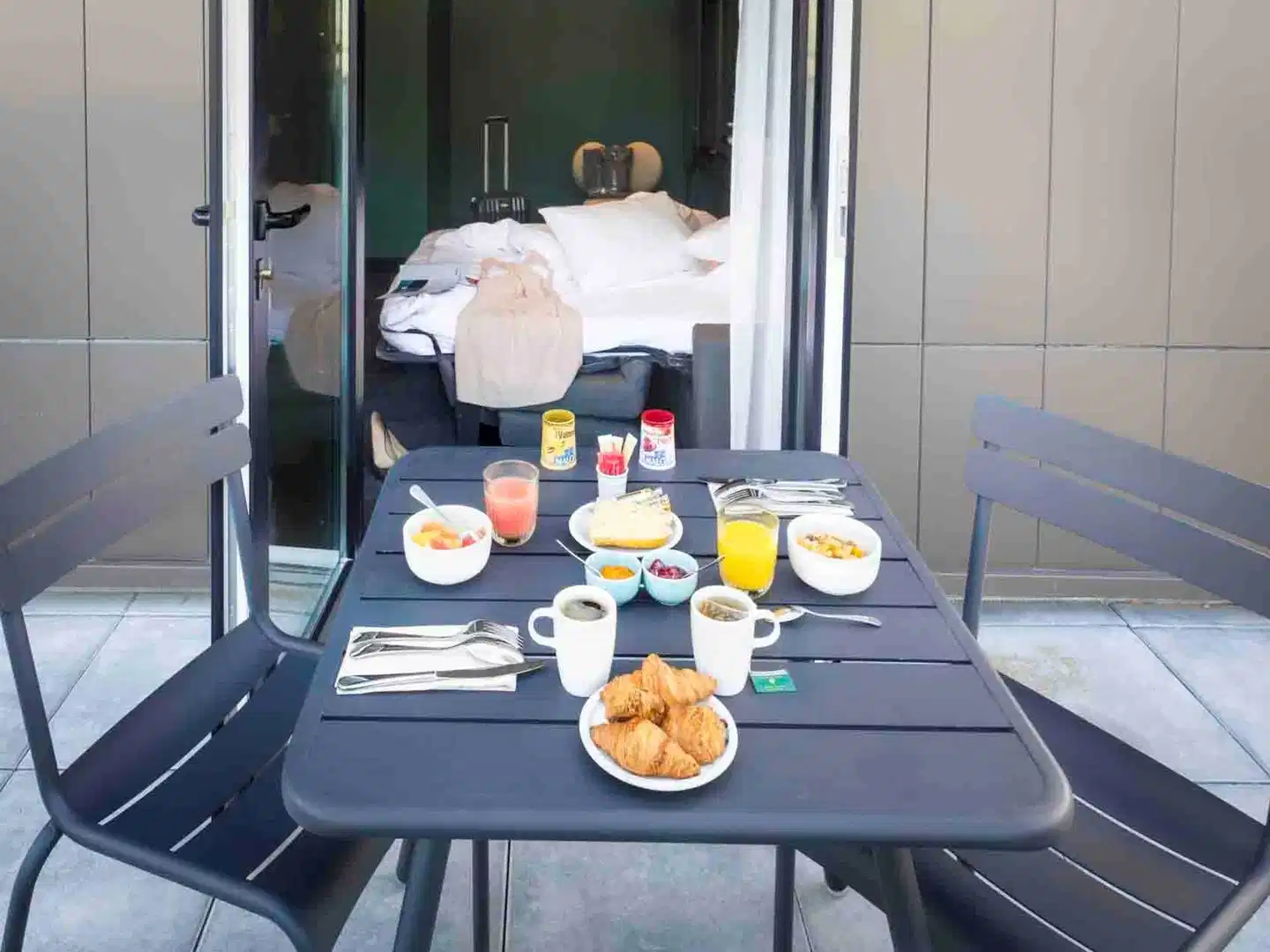 TRIBE Paris La Défense Esplanade Sport und Entertainment