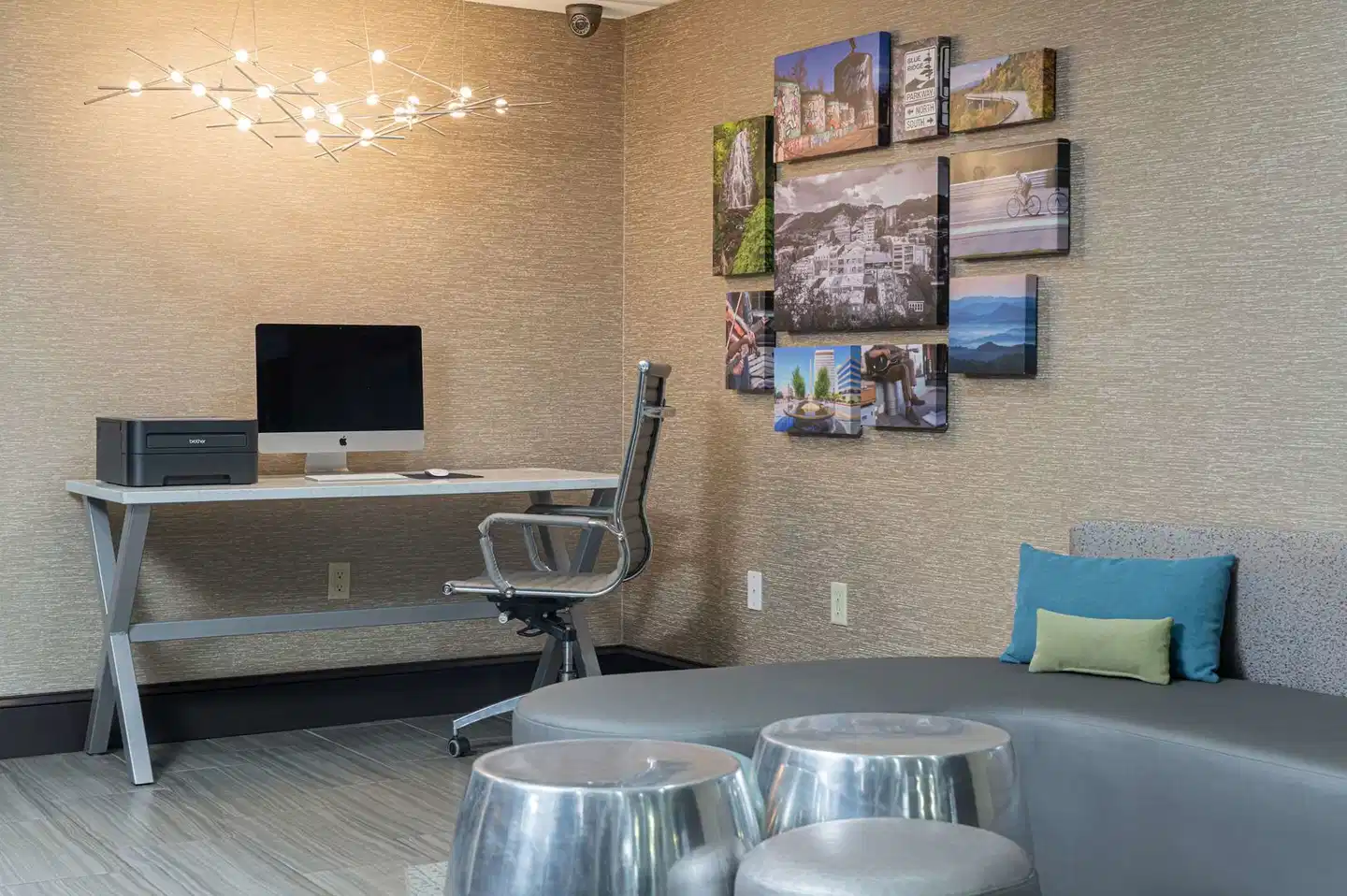 Quality Inn Asheville Downtown Tunnel Road Lobby