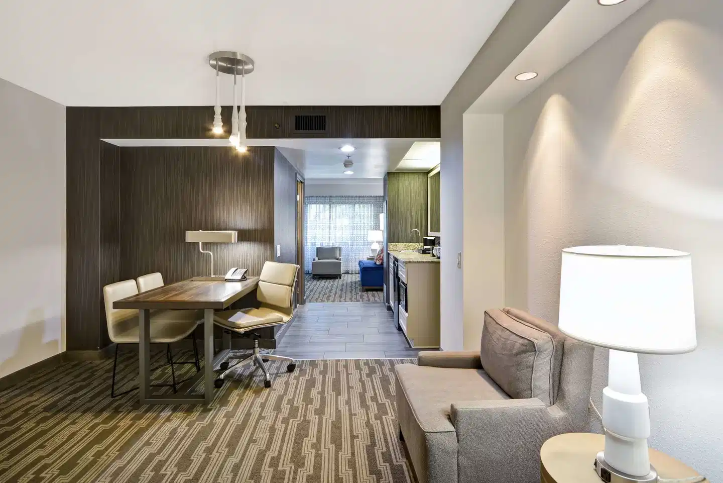 Embassy Suites Charlotte Lobby