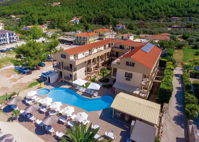 Mediterranean Beach Hotel EXTERIOR