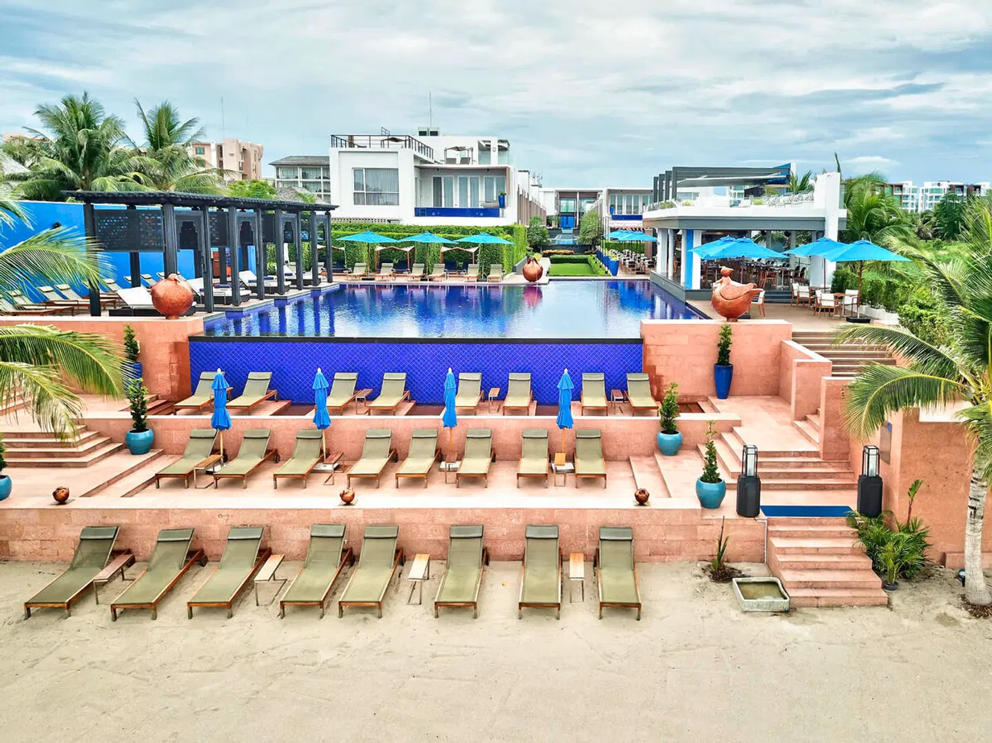 Ace of Hua Hin Resort Strand