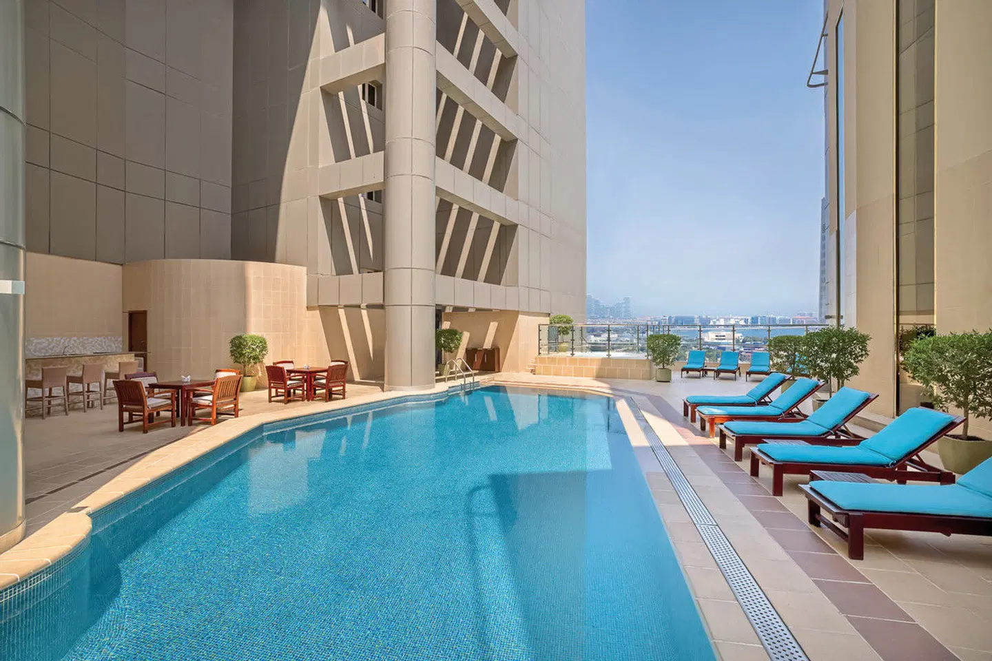 Grand Millennium Hotel Dubai OUTDOOR_POOL