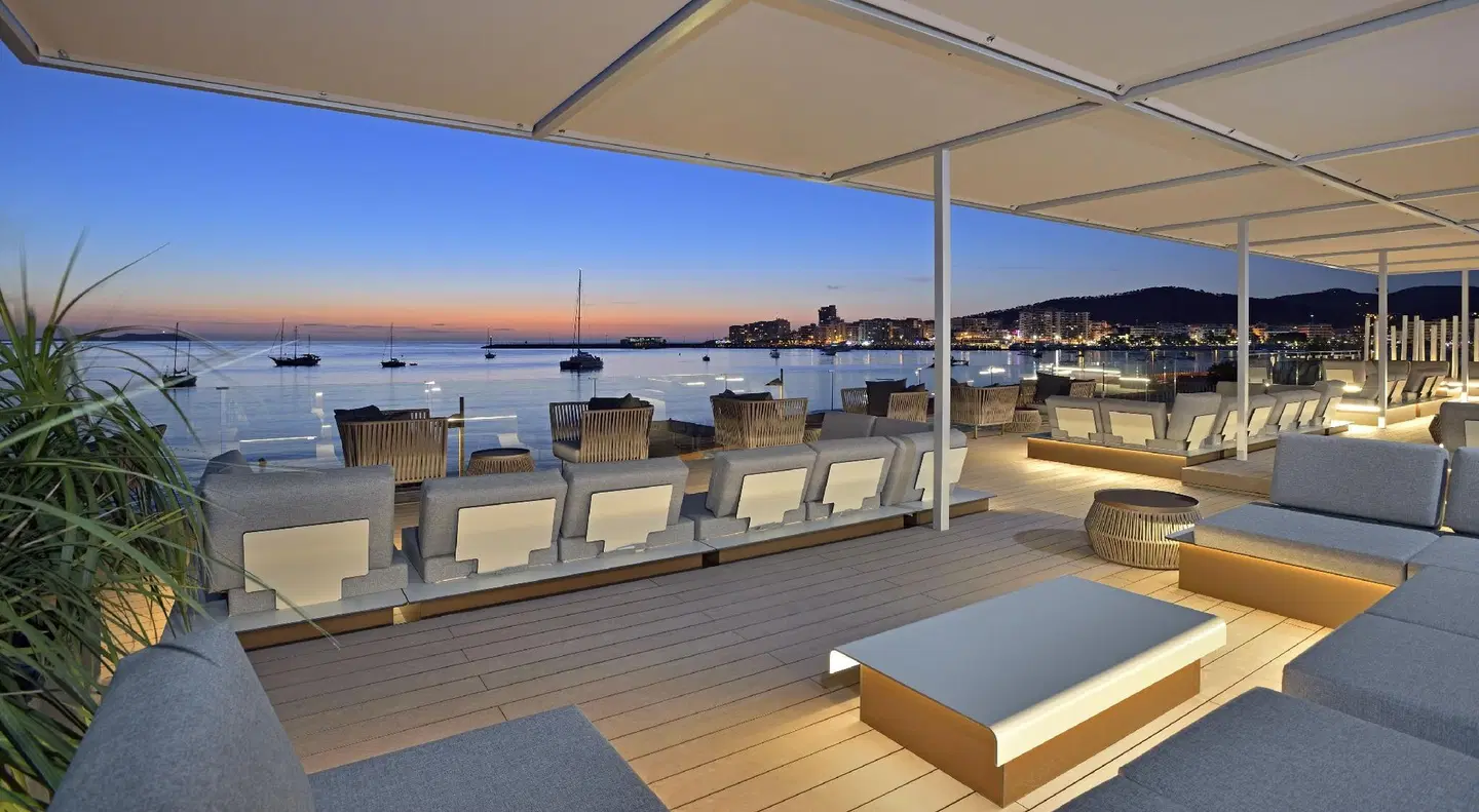 NYX Ibiza - Adults only Terrasse