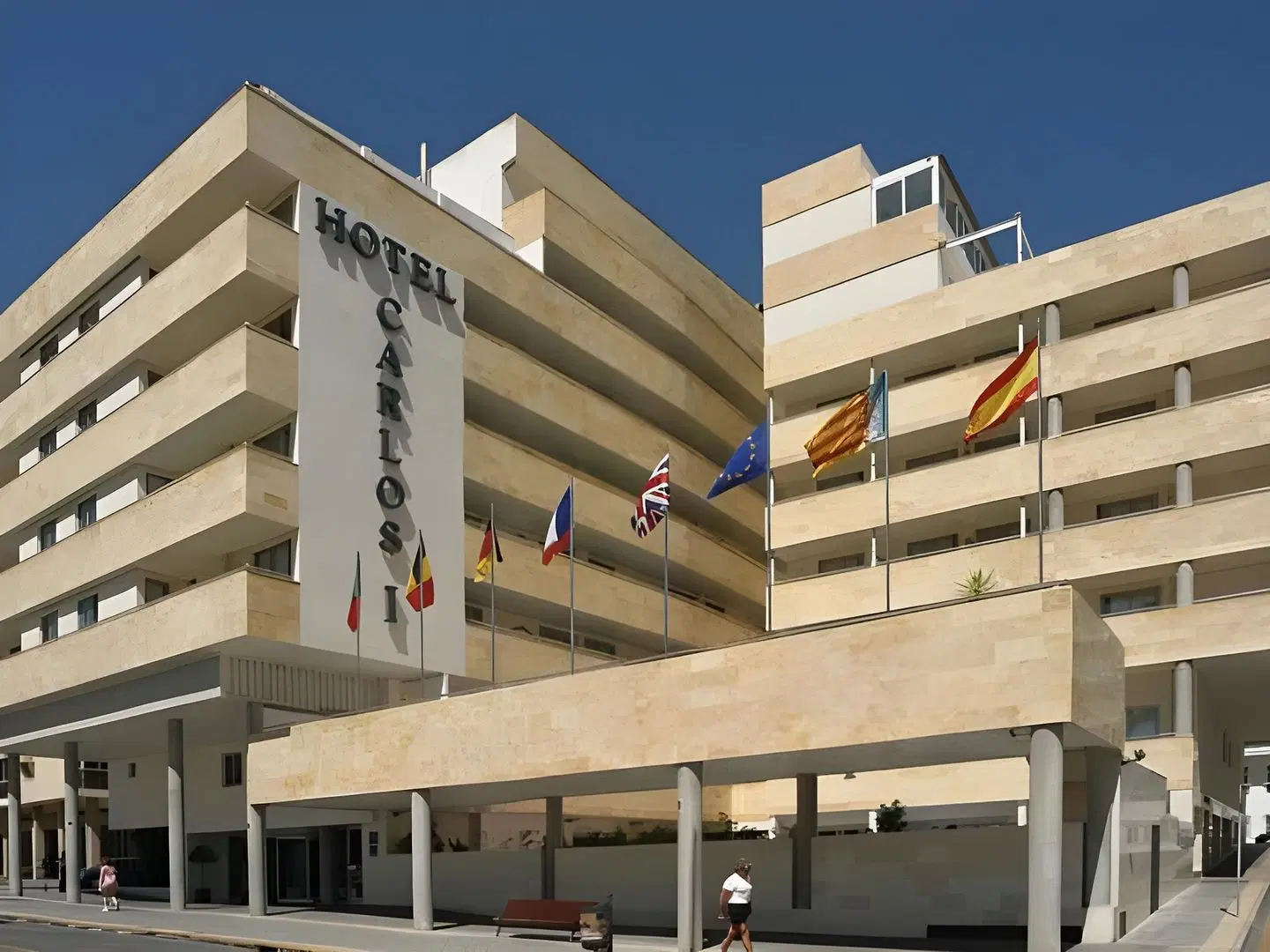 Carlos I EXTERIOR