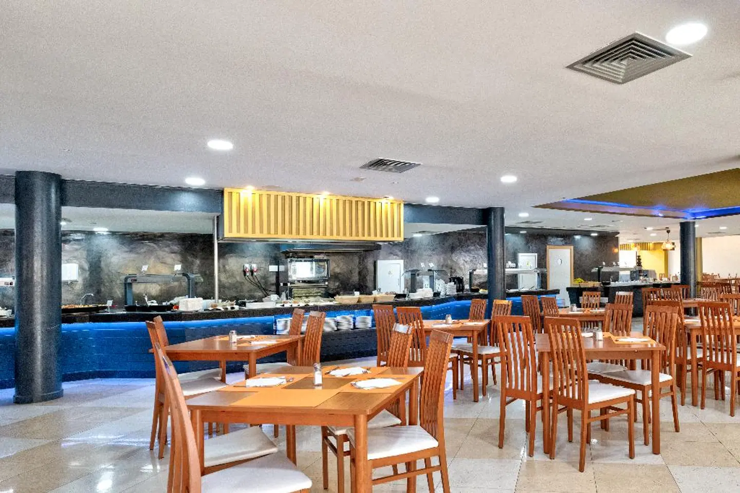 Costa Caleta Bar