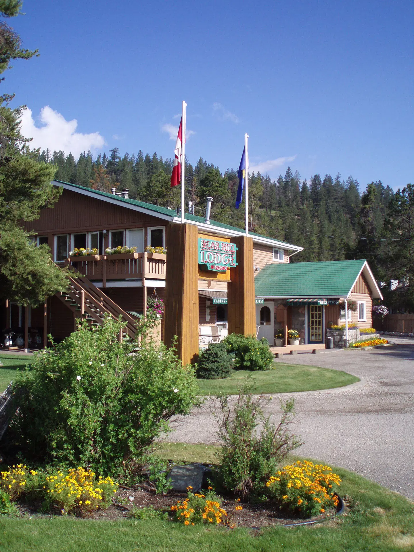 Bear Hill Lodge EXTERIOR