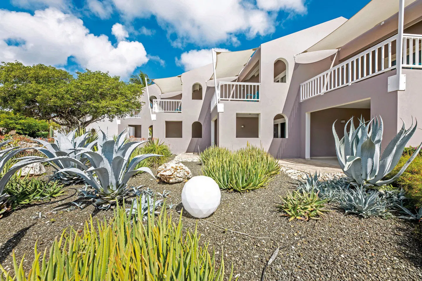 Coral Estate Luxury Resort EXTERIOR