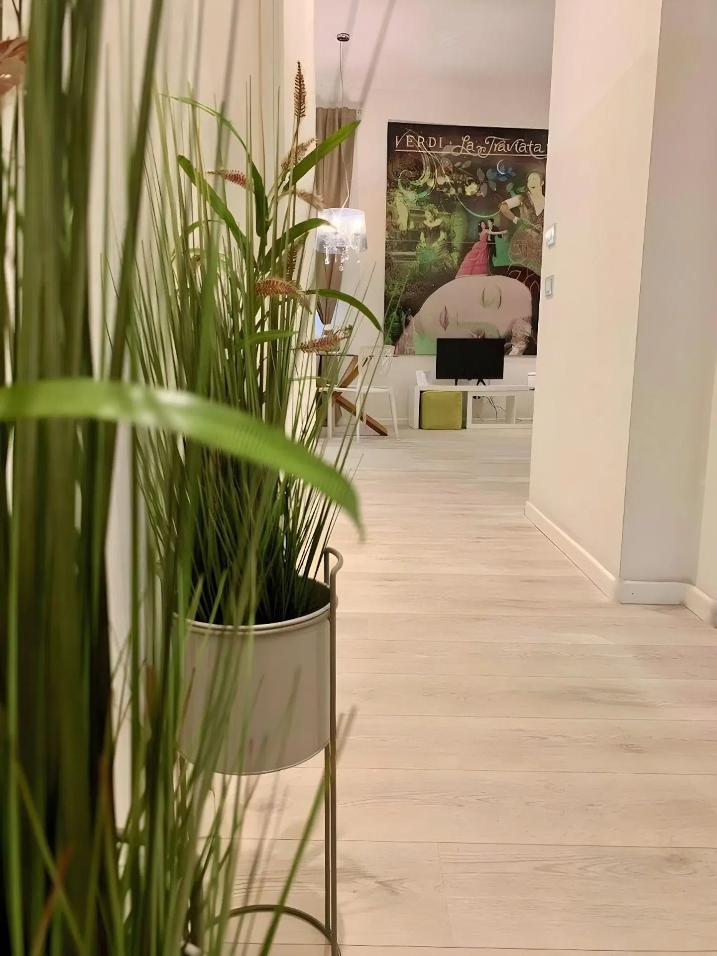 Truly Verona HEALTH_BEAUTY