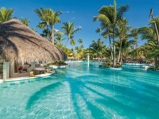 Meliá Caribe Beach Resort OUTDOOR_POOL