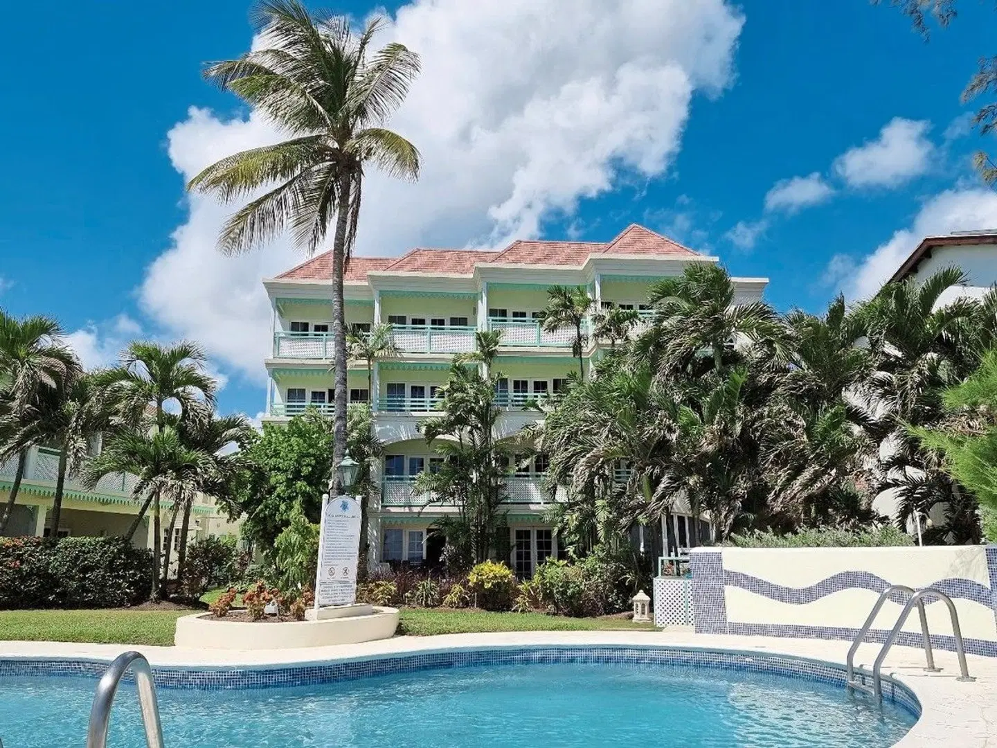 Blue Orchid Beach Hotel EXTERIOR