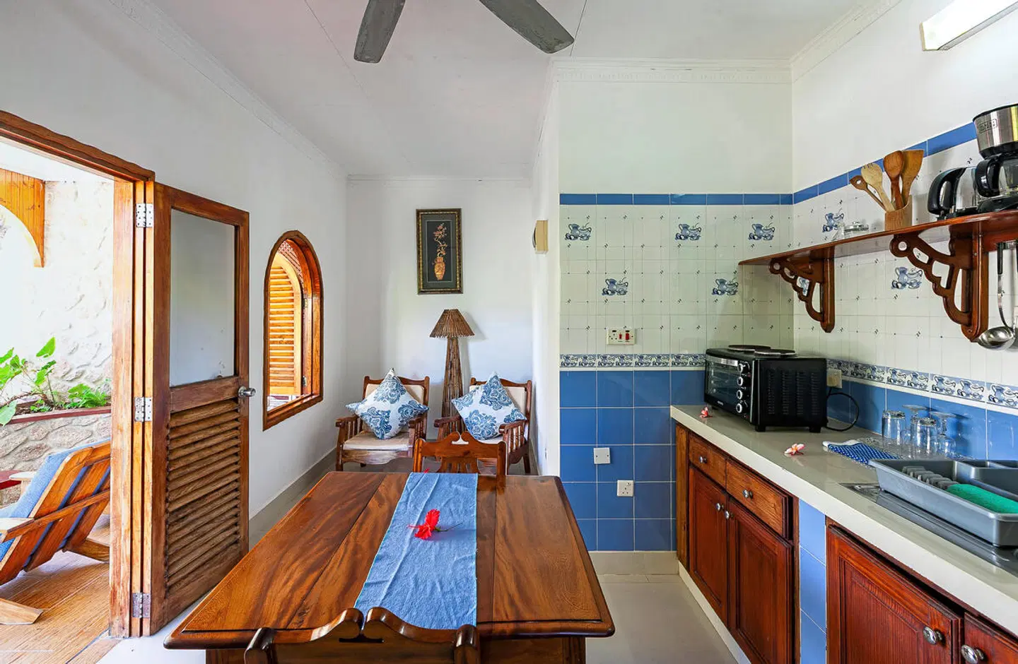 The Islander Hotel ROOM_EXAMPLE