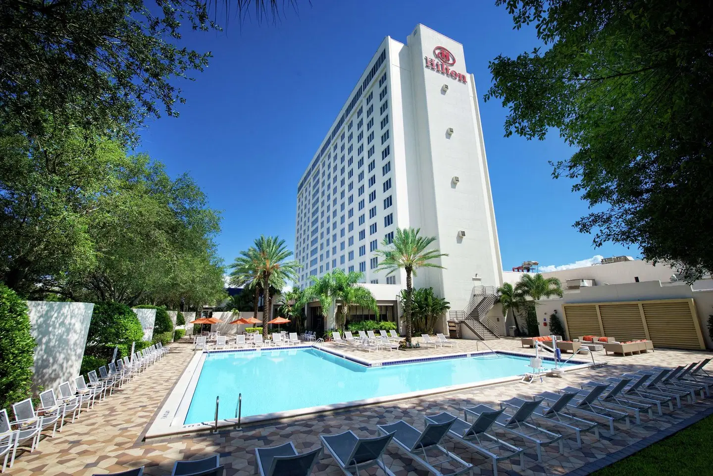 Hilton St. Petersburg Bayfront OUTDOOR_POOL