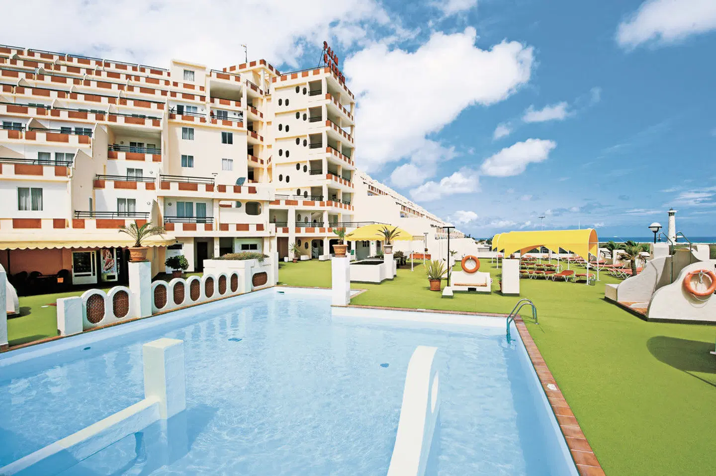 Palm Garden OUTDOOR_POOL