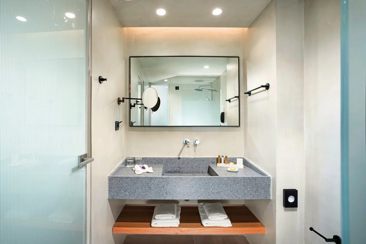 Caravia Beach Hotel Badezimmer