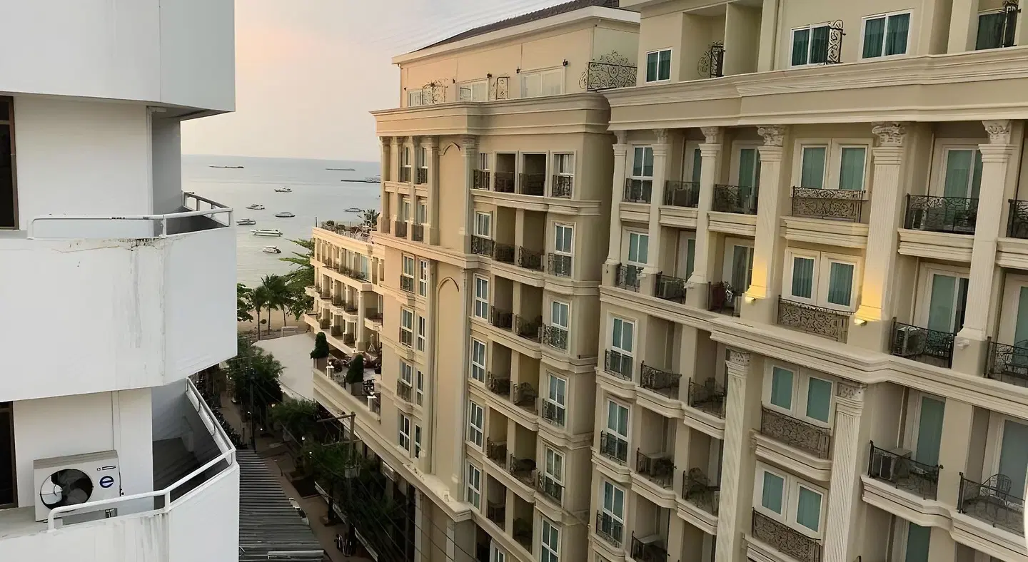 A.A. Pattaya Golden Beach Hotel EXTERIOR