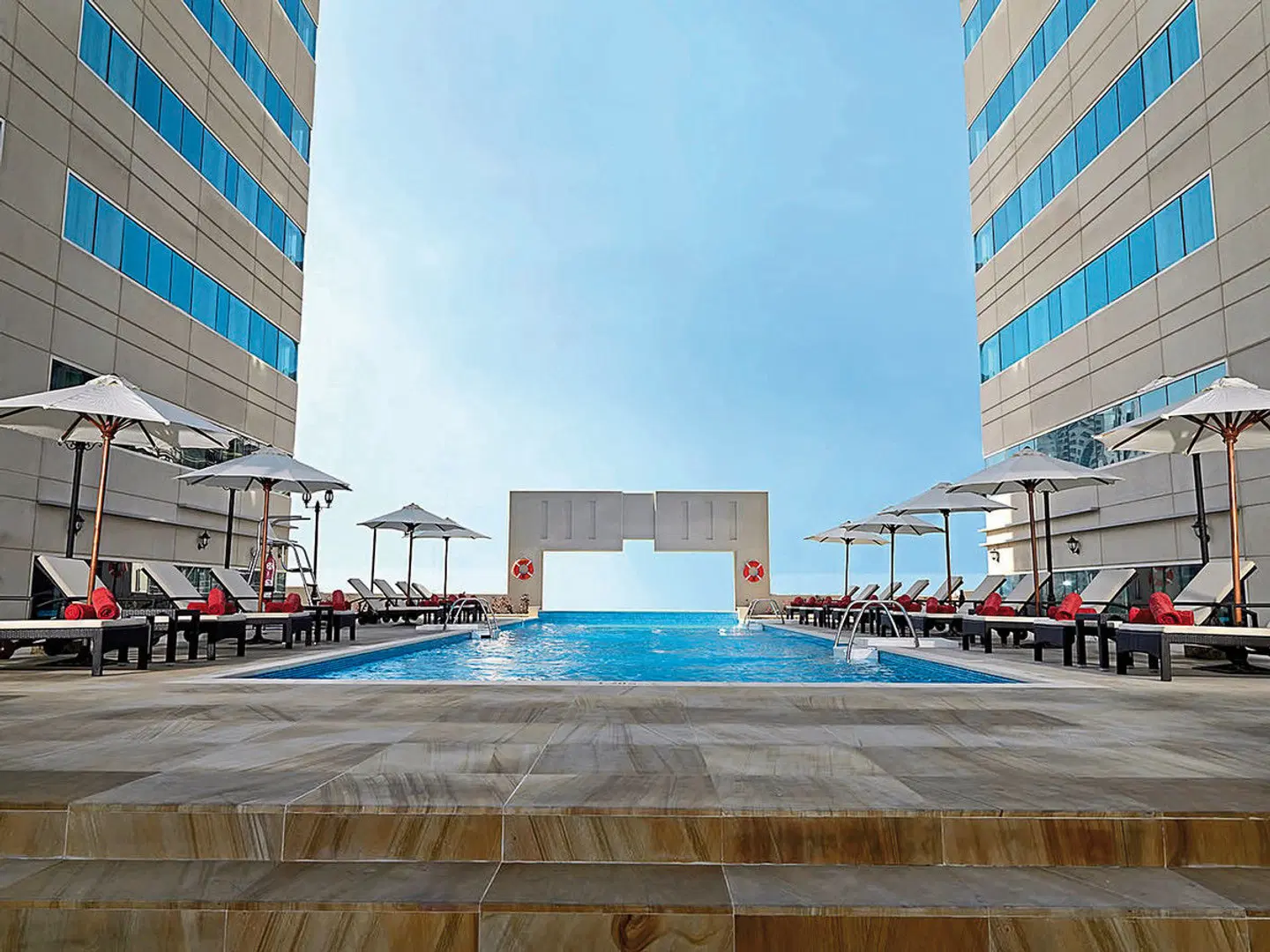 Radisson Blu Hotel Barsha Heights Terrasse