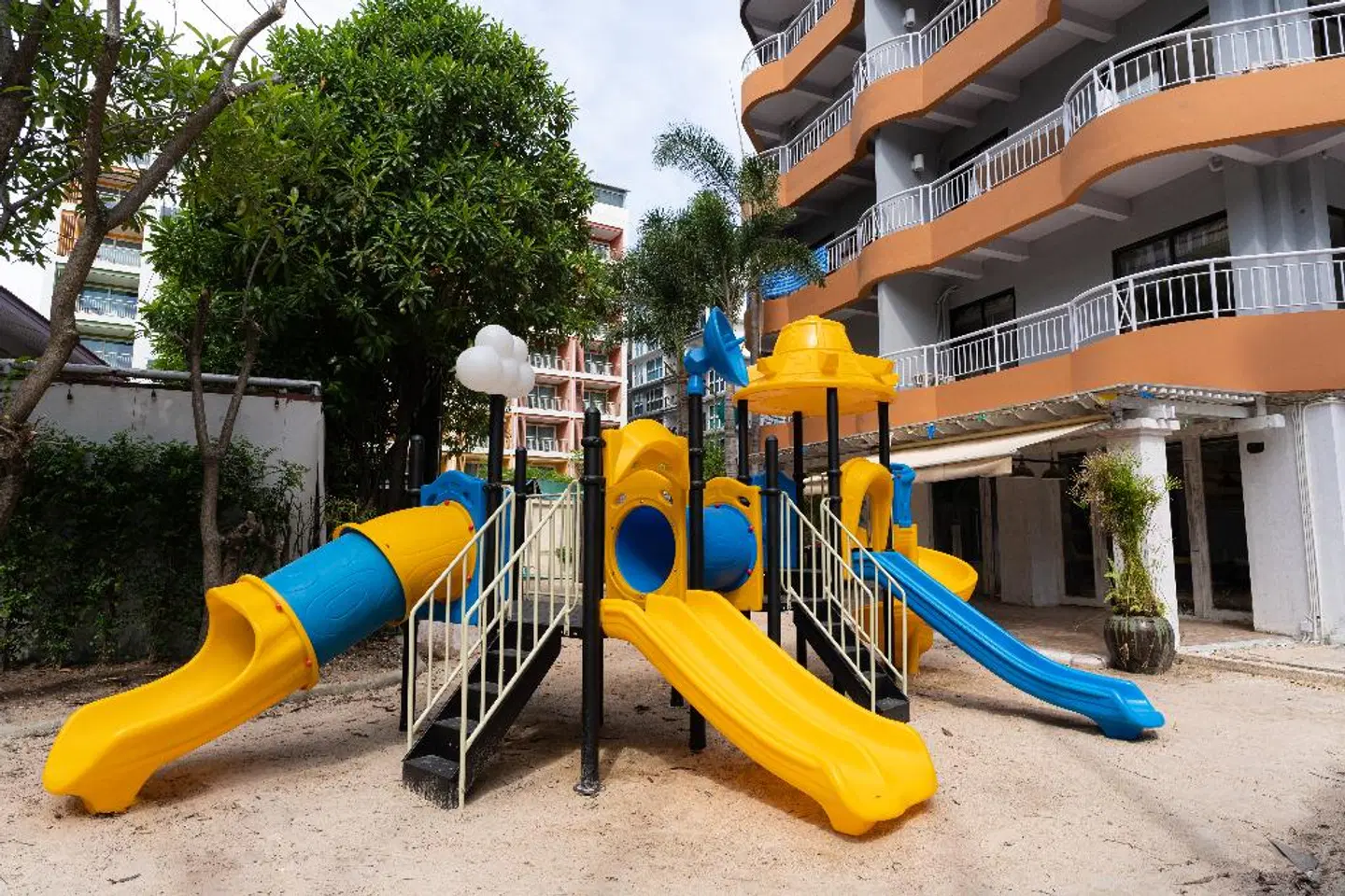 Heeton Concept Hotel Pattaya SPORTS_AND_LEISURE