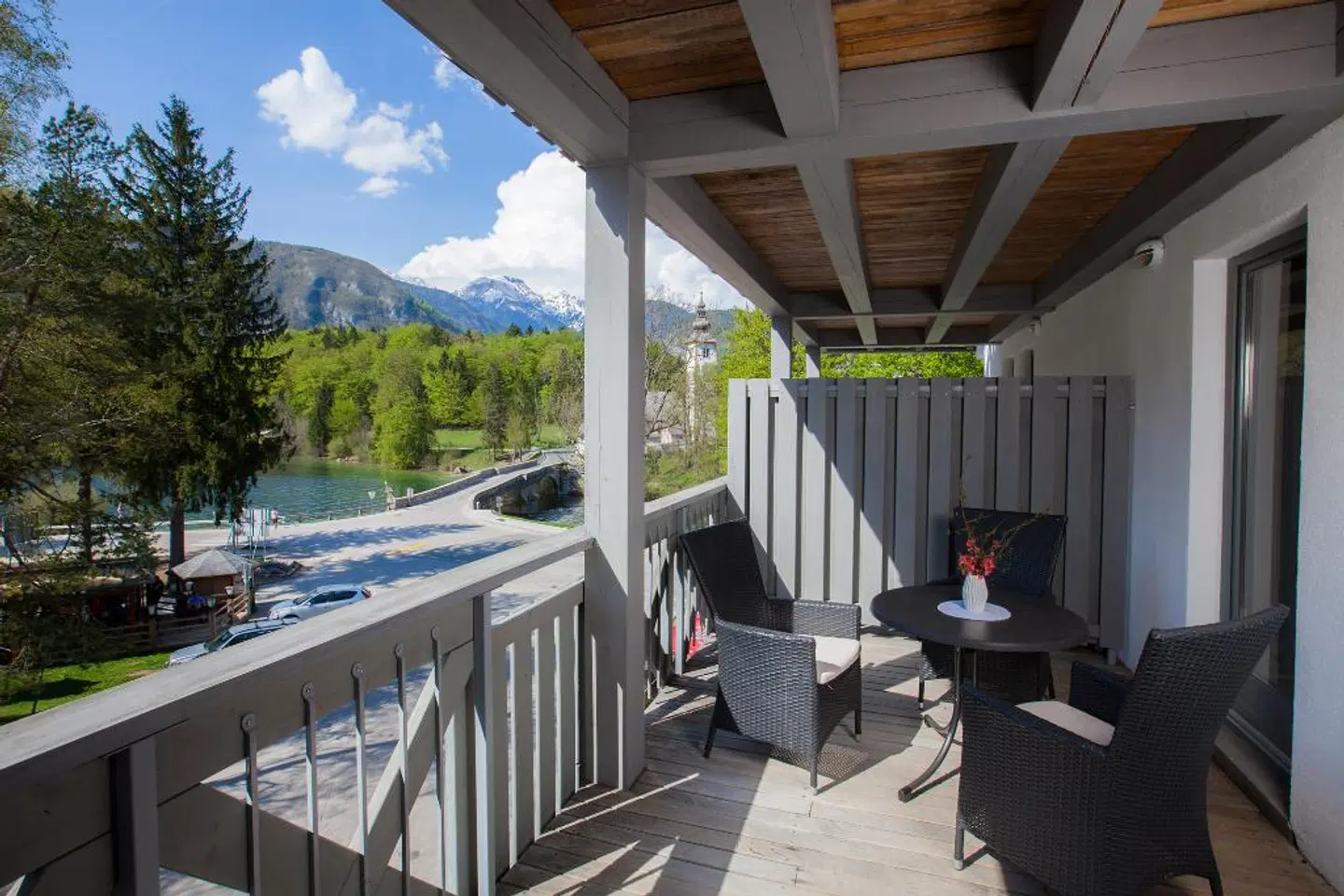 Jezero Terrasse