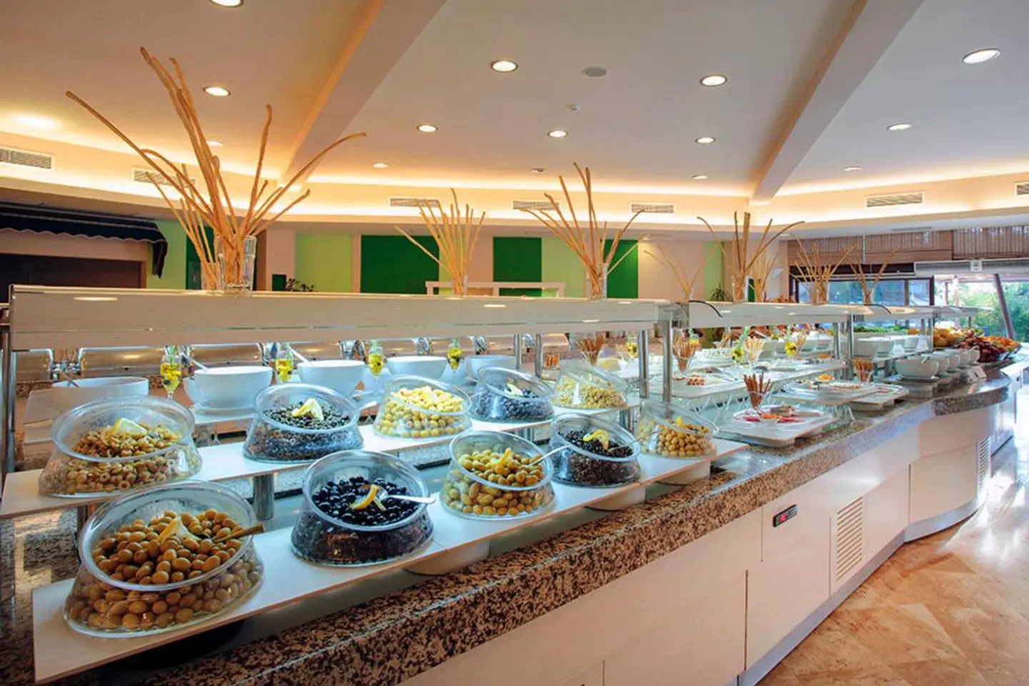 Marti Myra RESTAURANT